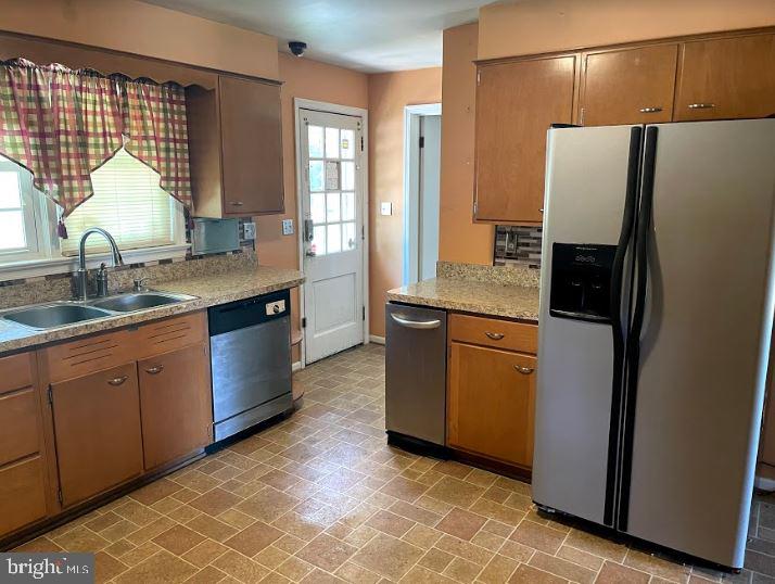 MAPLE GROVE ESTATES - Residential