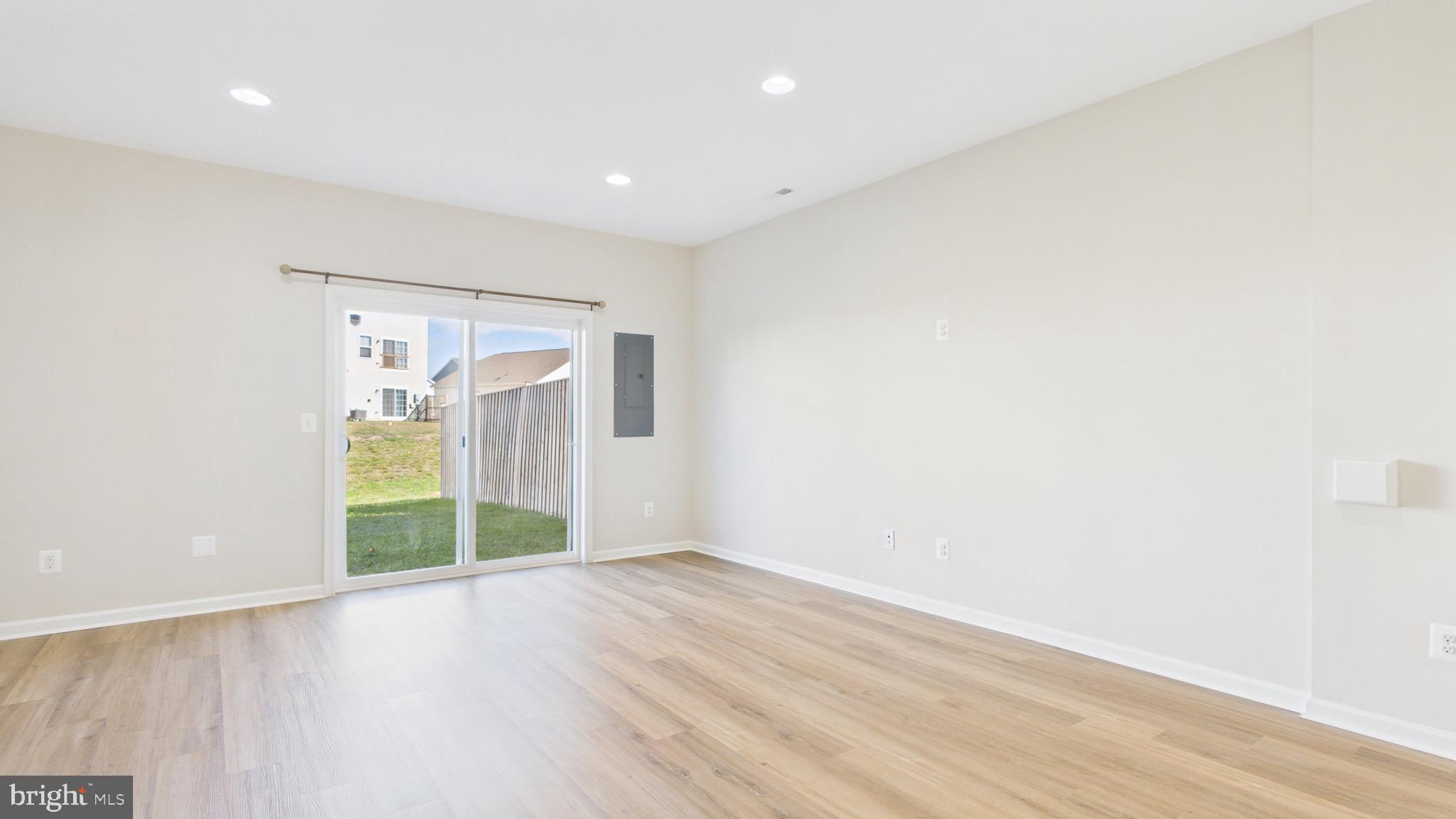 SNOWDEN BRIDGE - Residential Lease