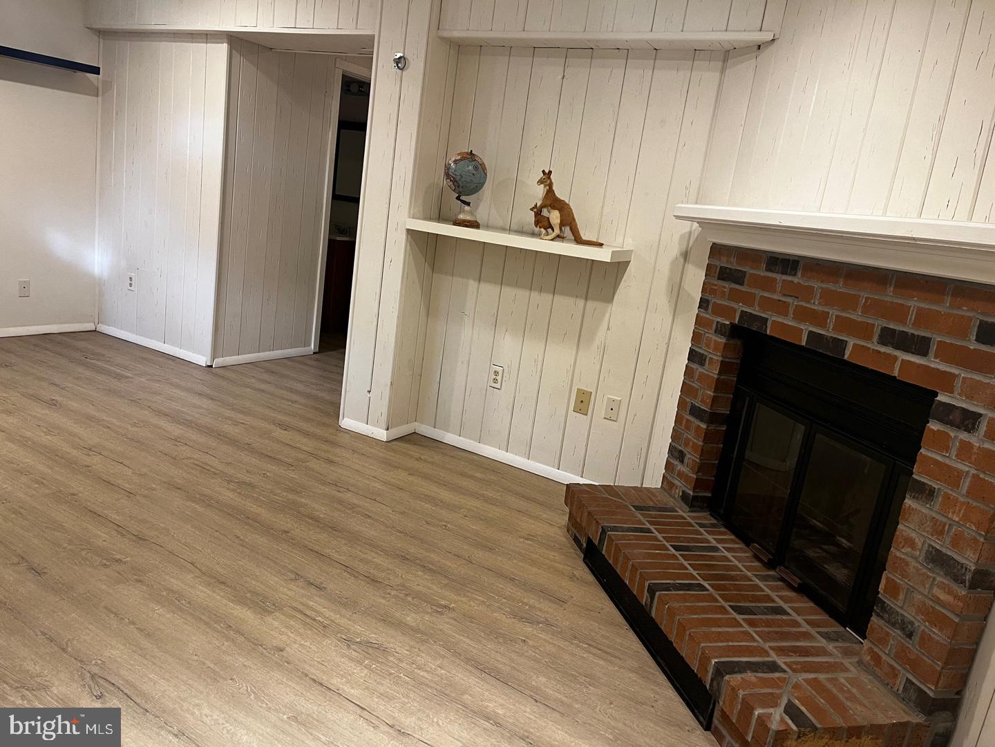 LEISHEAR VILLAGE - Residential