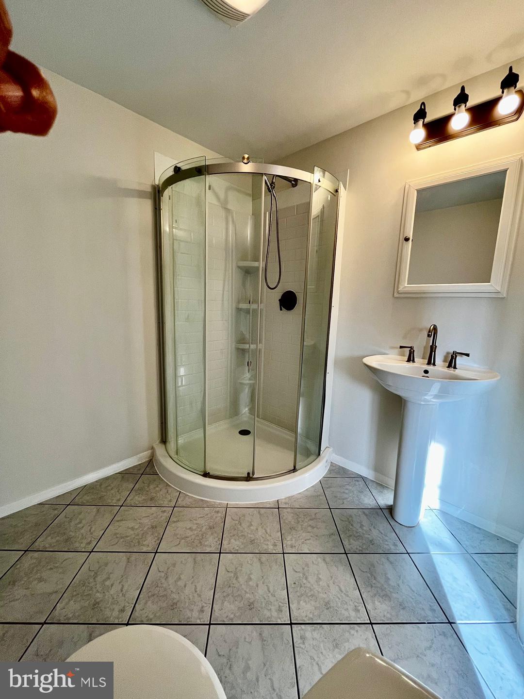 LEISHEAR VILLAGE - Residential