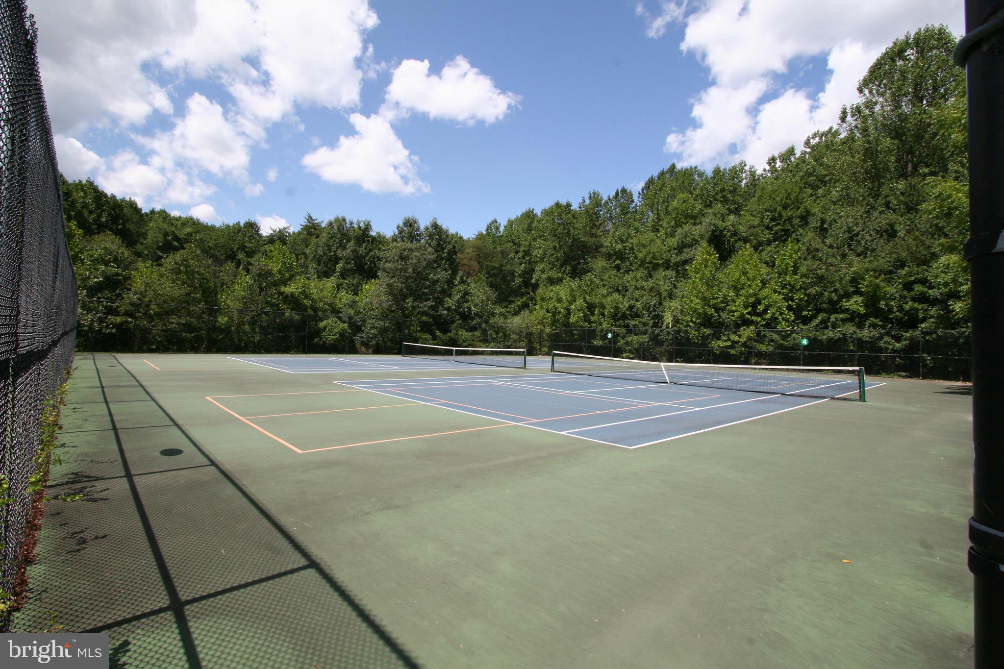 LEISHEAR VILLAGE - Residential