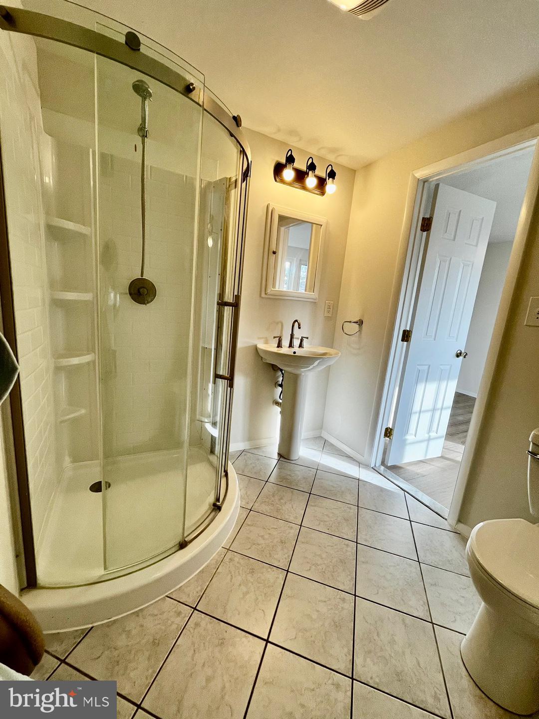 LEISHEAR VILLAGE - Residential