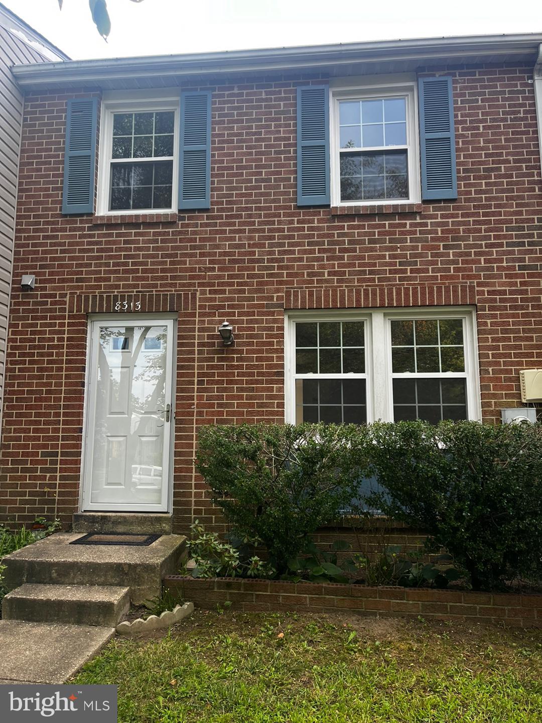 LEISHEAR VILLAGE - Residential