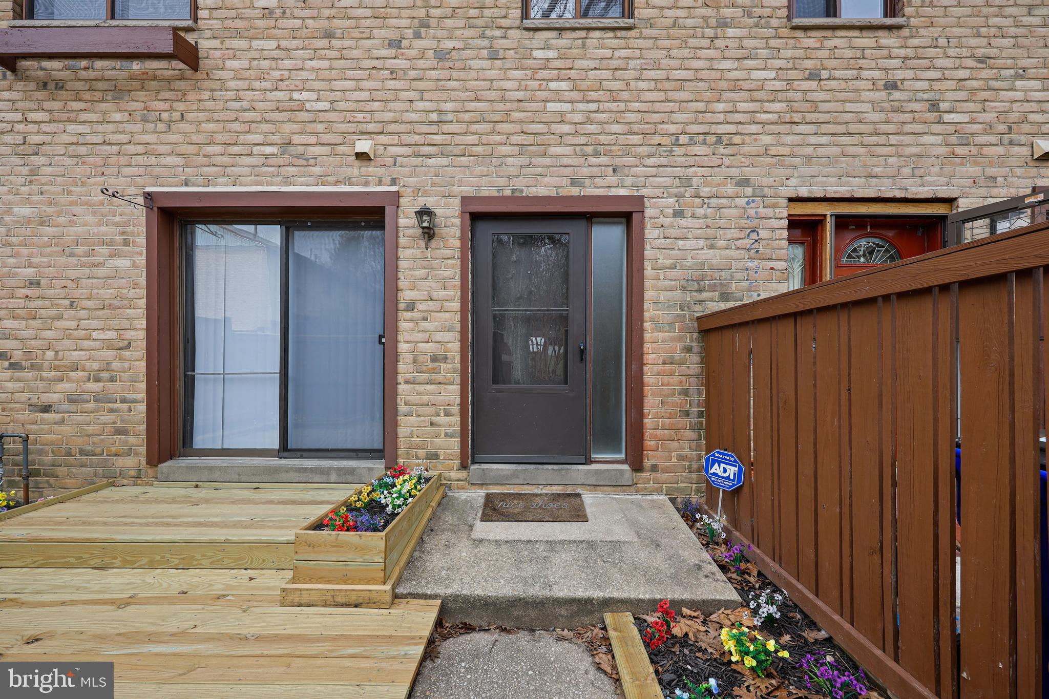 VILLAGE OF LONG REACH - Residential