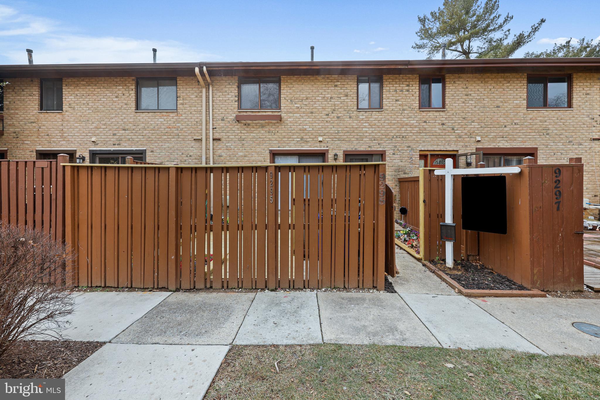 VILLAGE OF LONG REACH - Residential