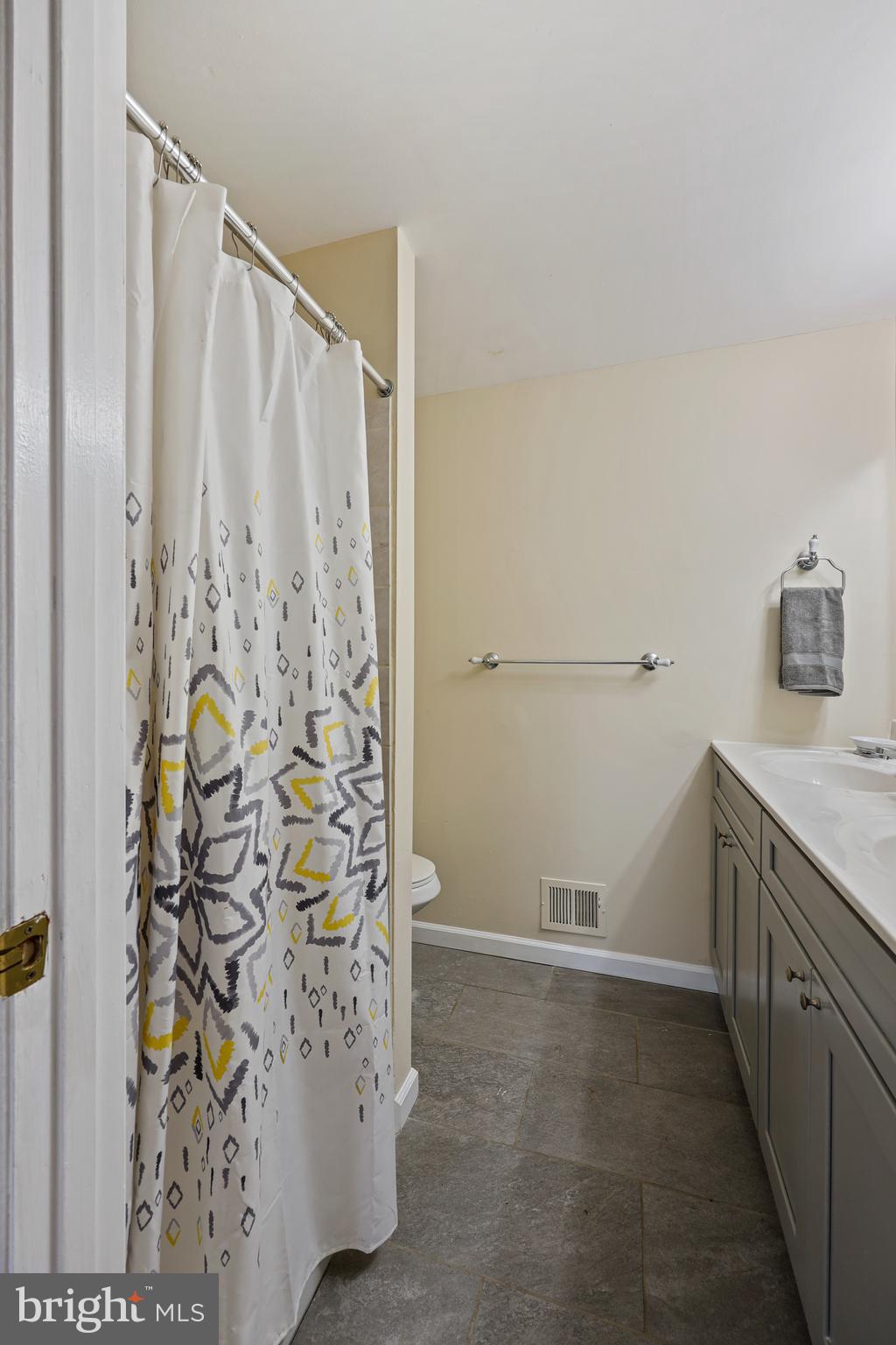 VILLAGE OF LONG REACH - Residential