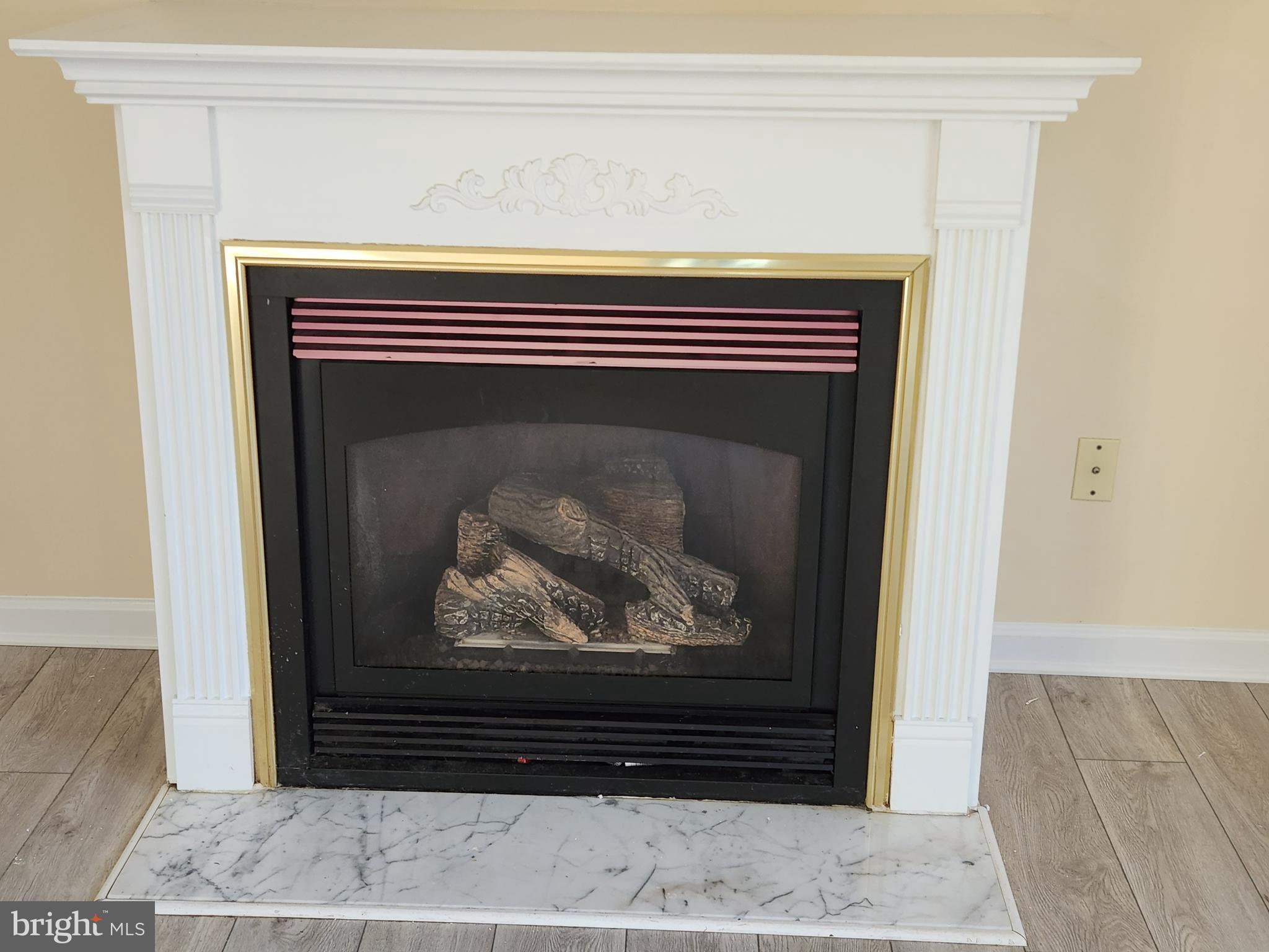 QUEENSTOWN VILLAGE - Residential Lease