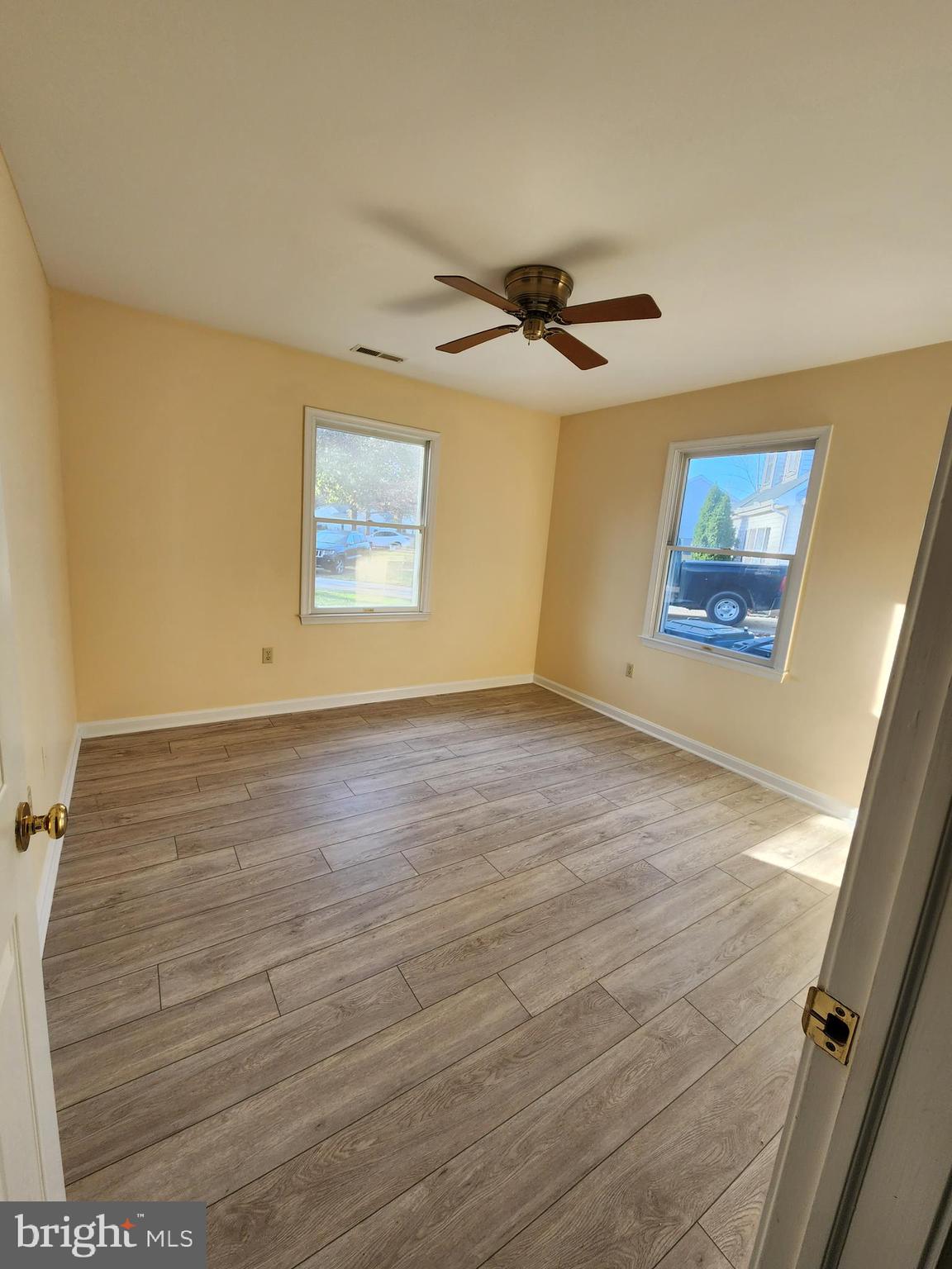 QUEENSTOWN VILLAGE - Residential Lease