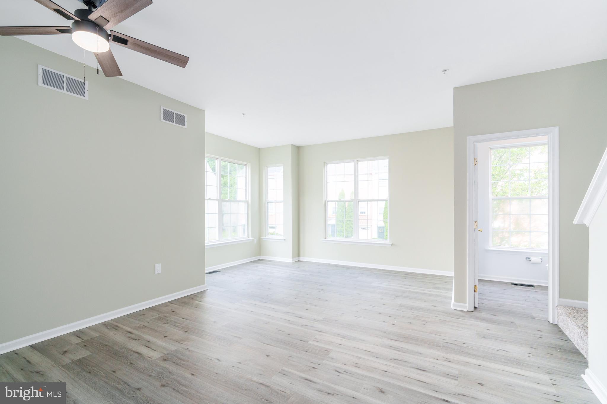 PERSIMMON CREEK - Residential