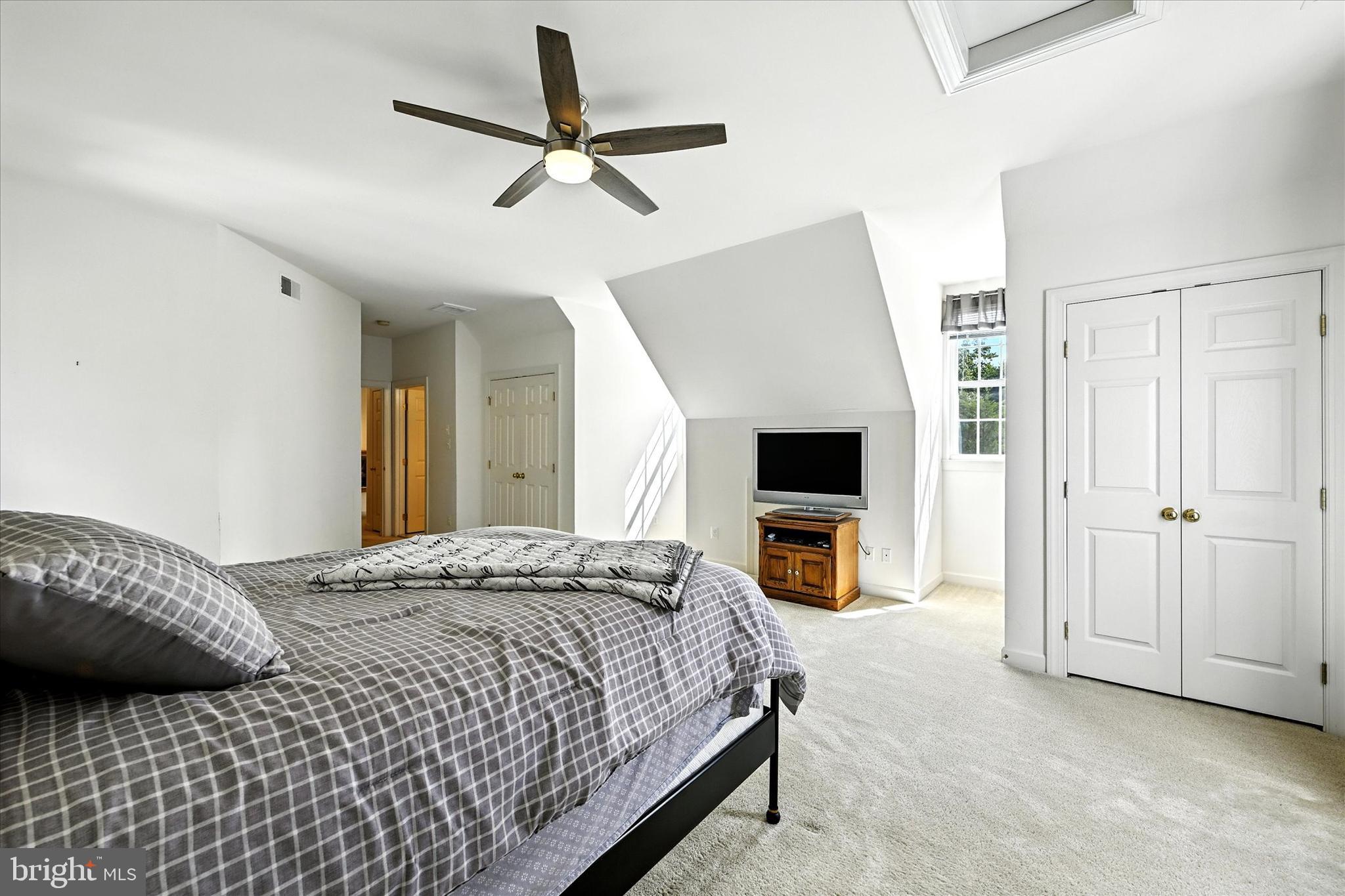 ENCLAVE AT PERRY HALL - Residential