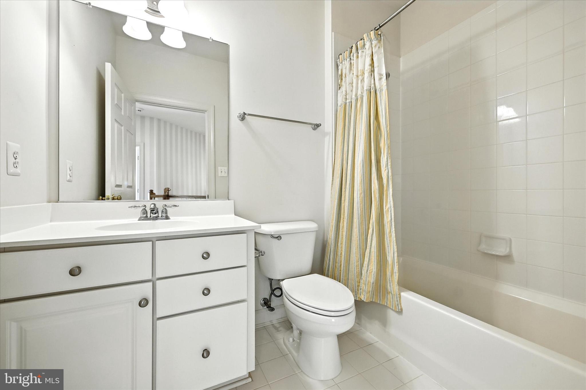 ENCLAVE AT PERRY HALL - Residential