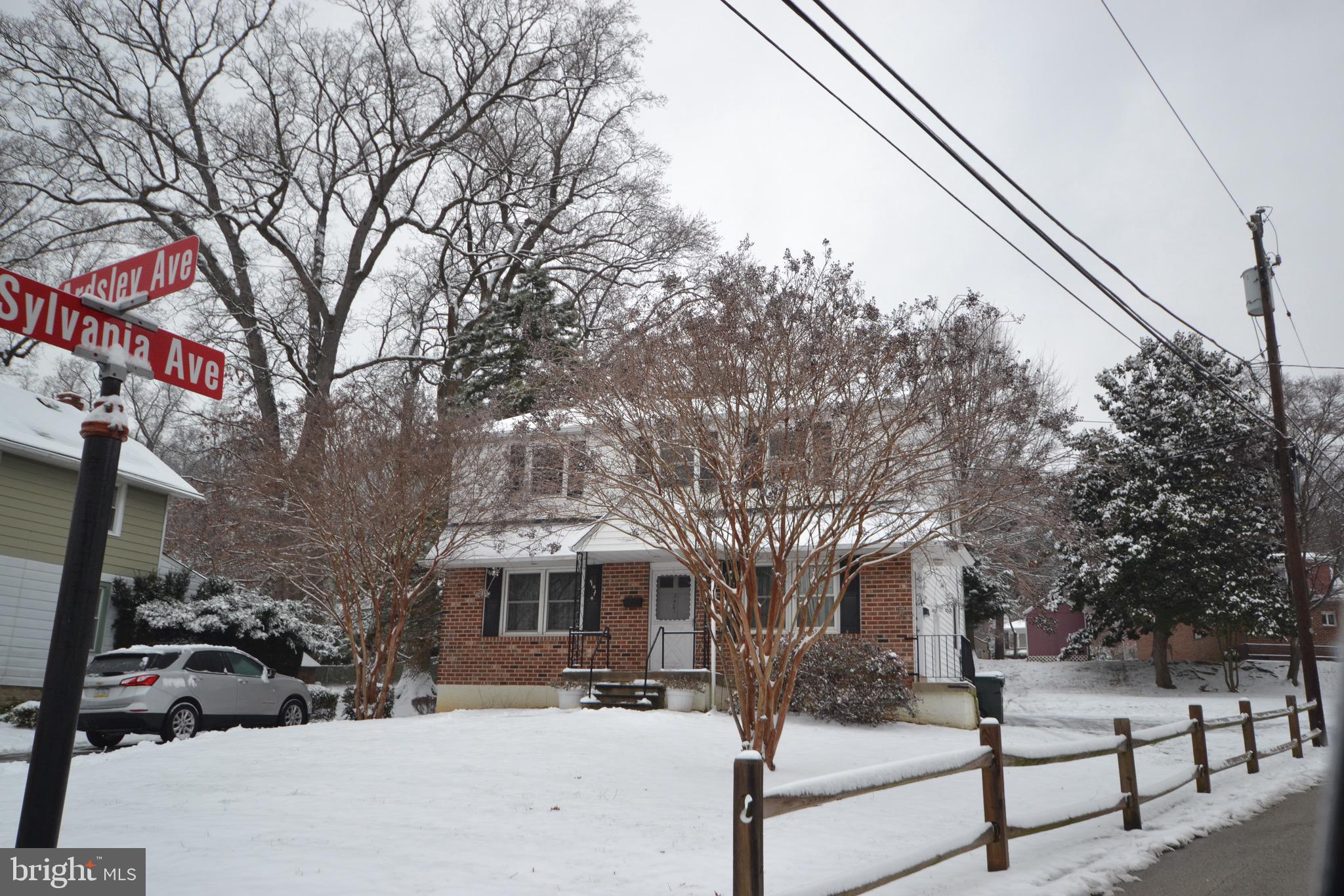 GLENSIDE - Residential Lease