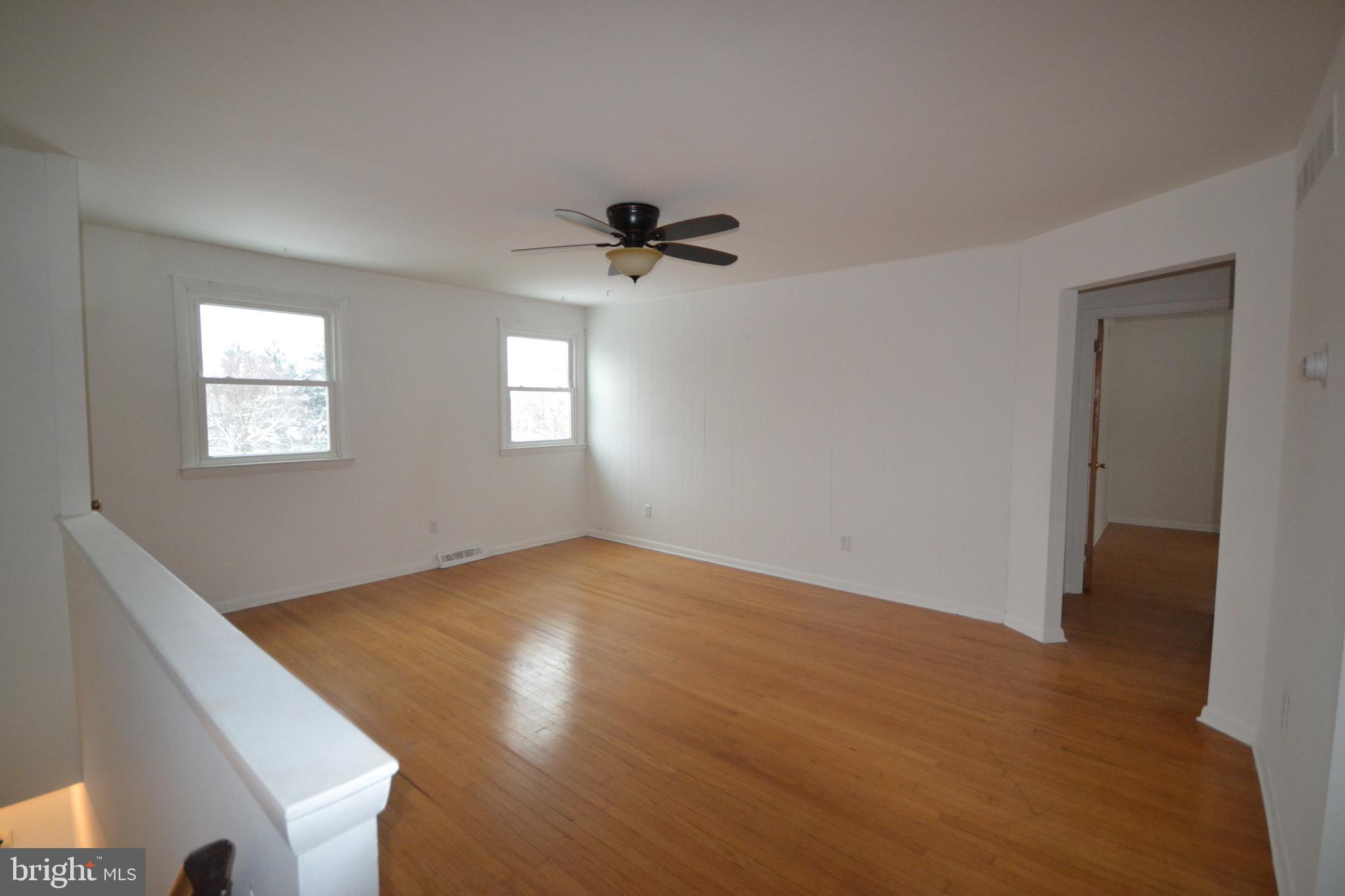 GLENSIDE - Residential Lease