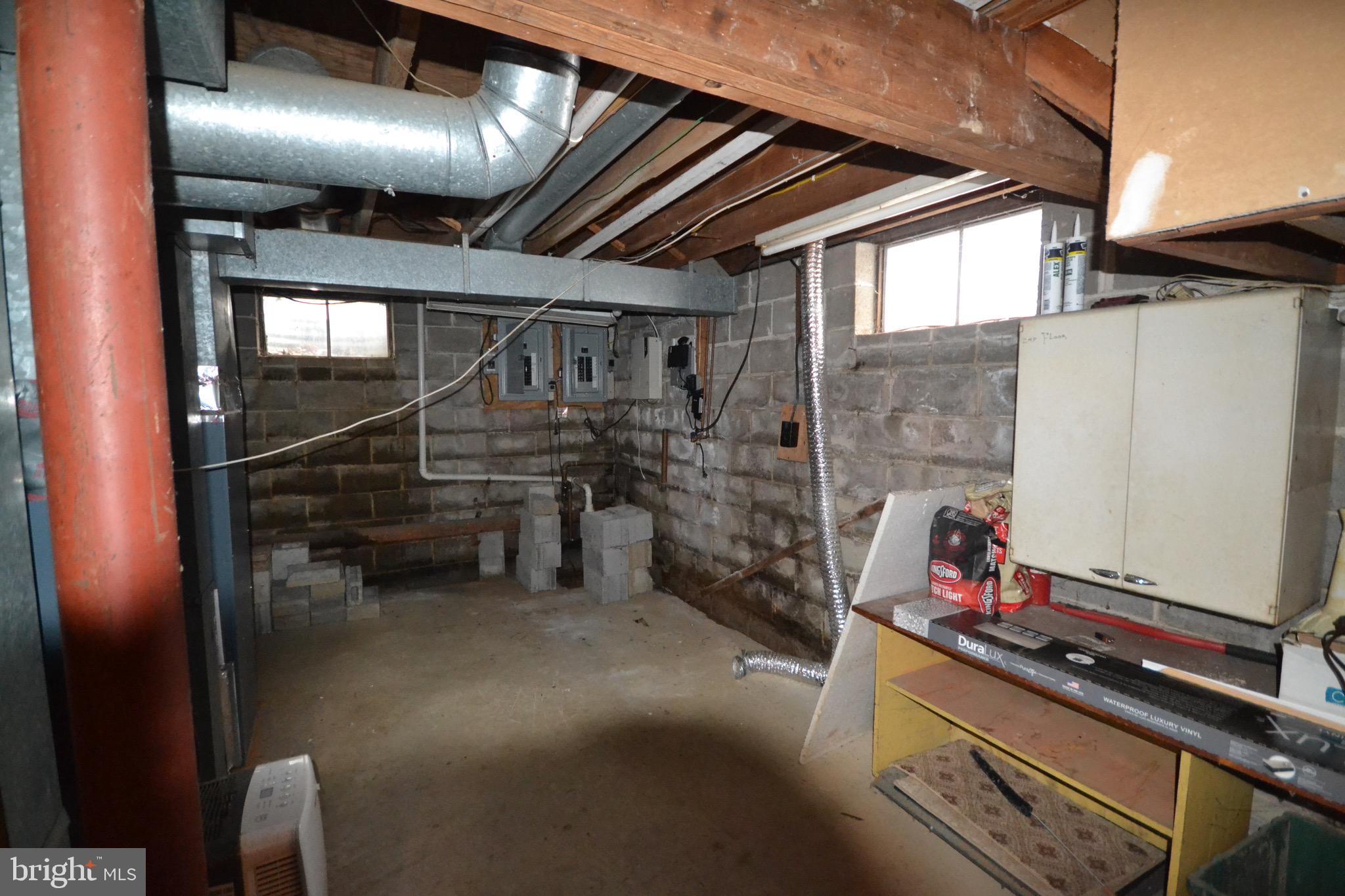GLENSIDE - Residential Lease
