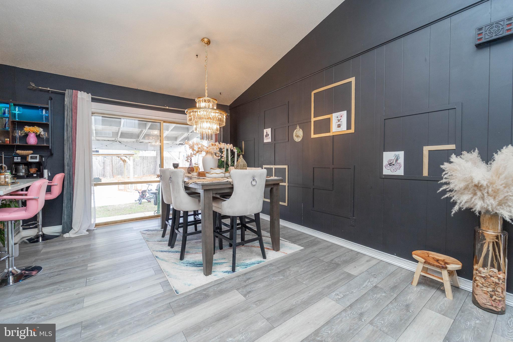 LAYDON PARK - Residential