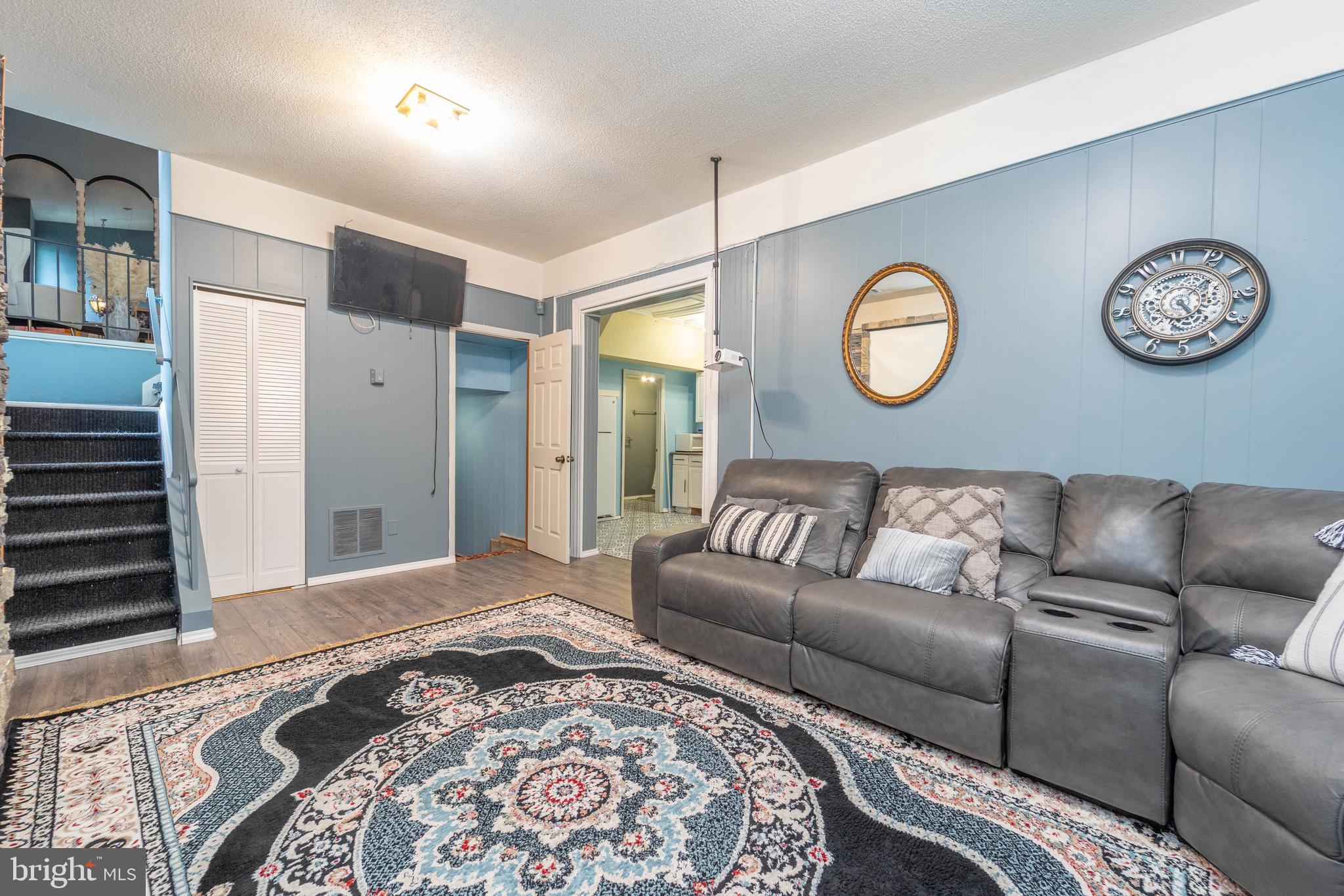 LAYDON PARK - Residential