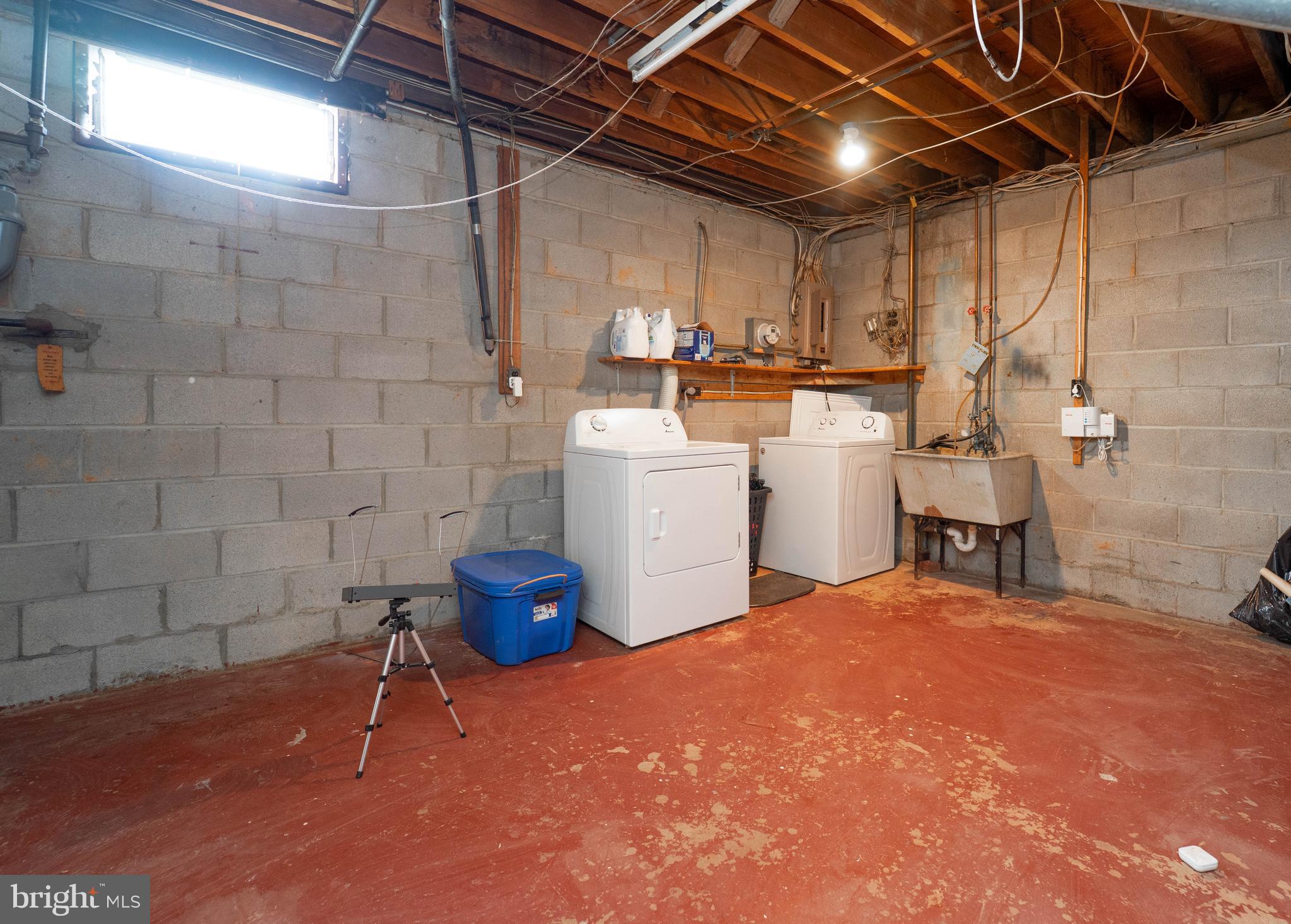 LAYDON PARK - Residential