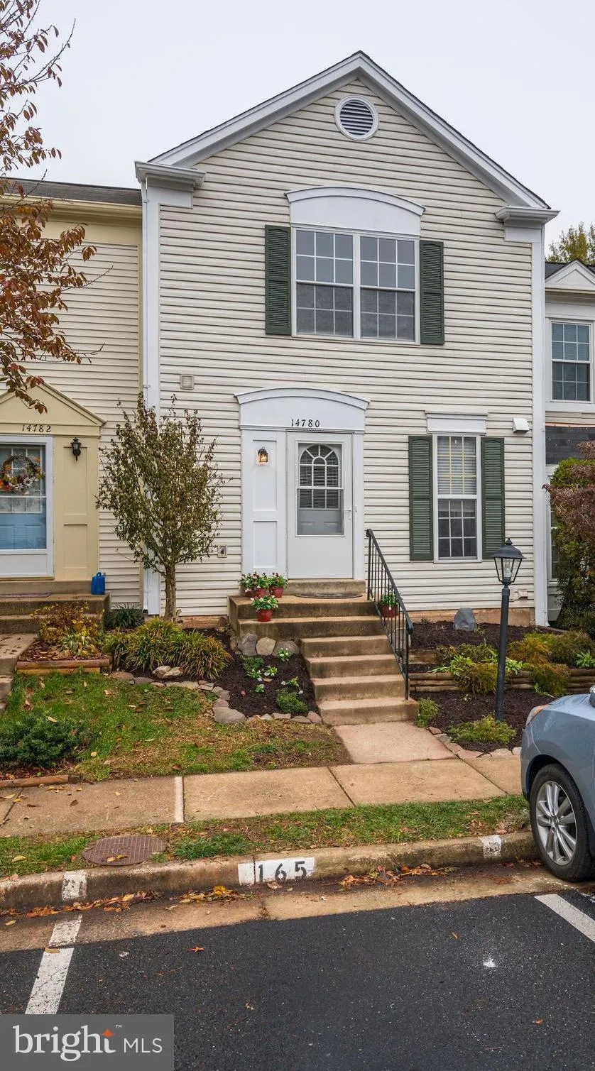 14780 Green Park Way, Centreville, VA 20120