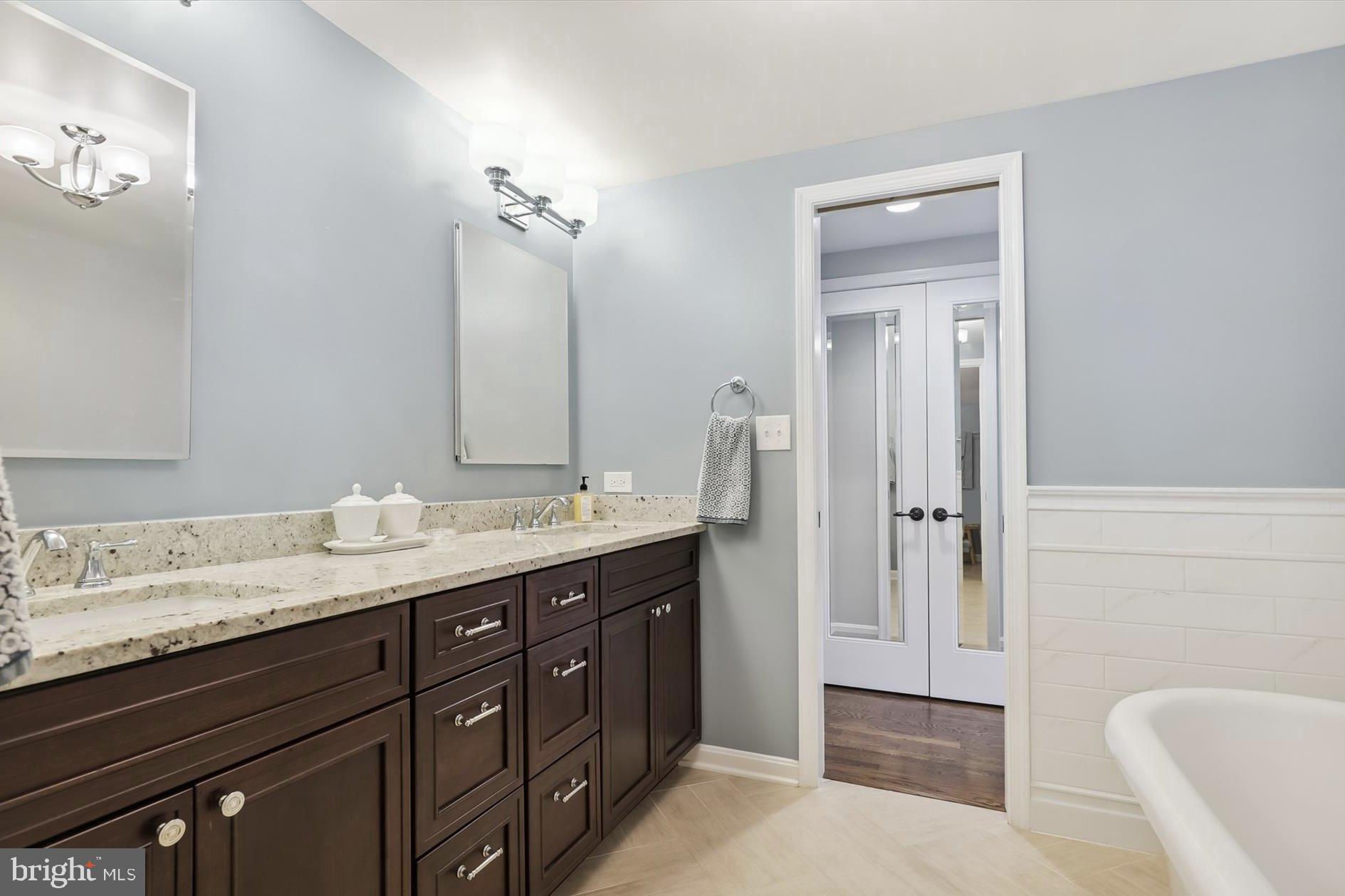 OLD FARM - Residential