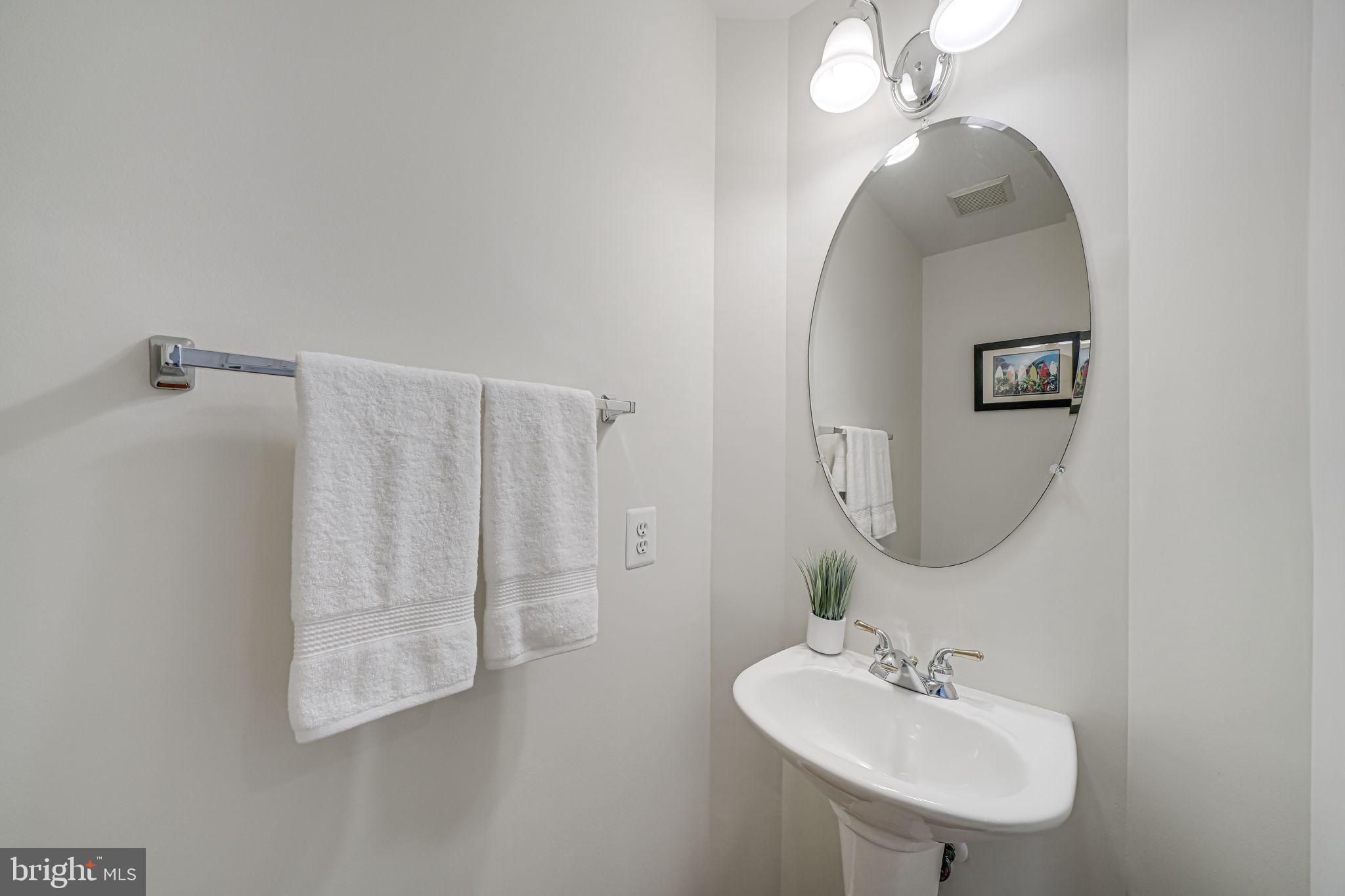 AUGUST WOODS - Residential