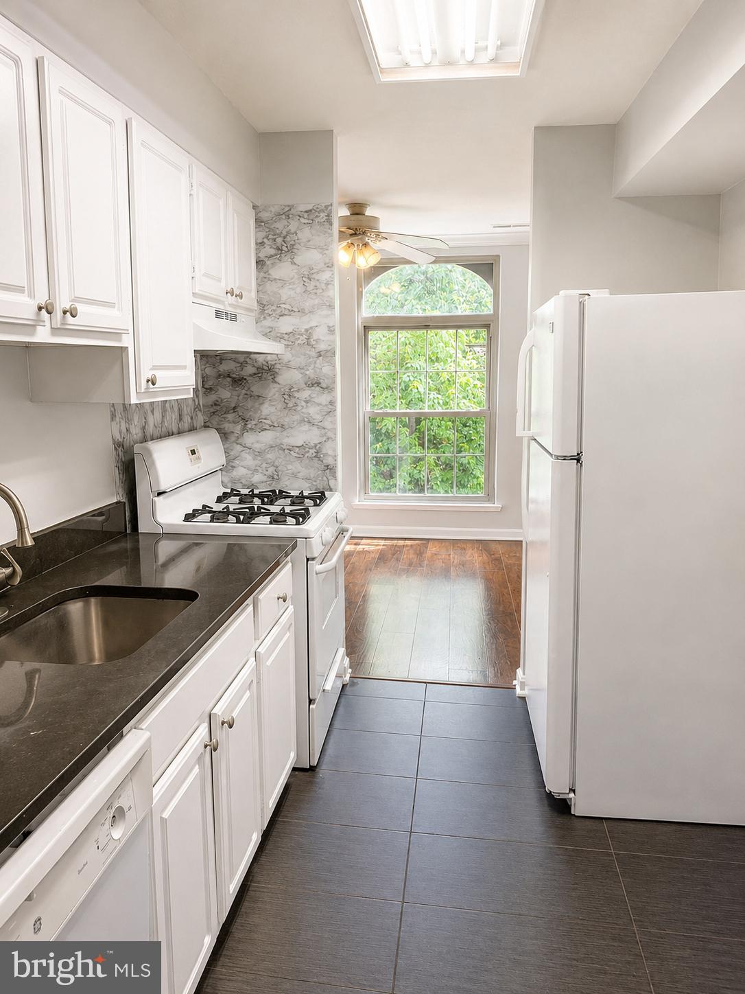 WOODBURN VILLAGE - Residential