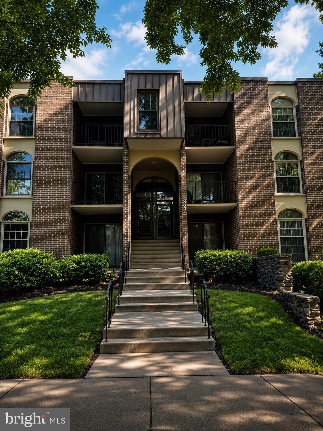 WOODBURN VILLAGE - Residential