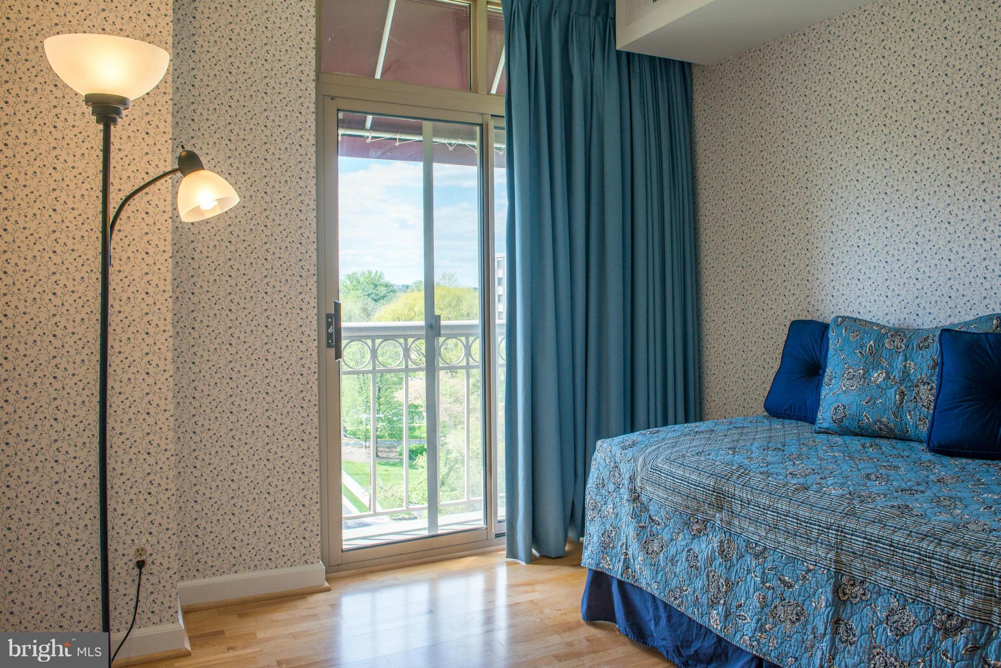 MADISON PARK CONDOMINIUMS - Residential