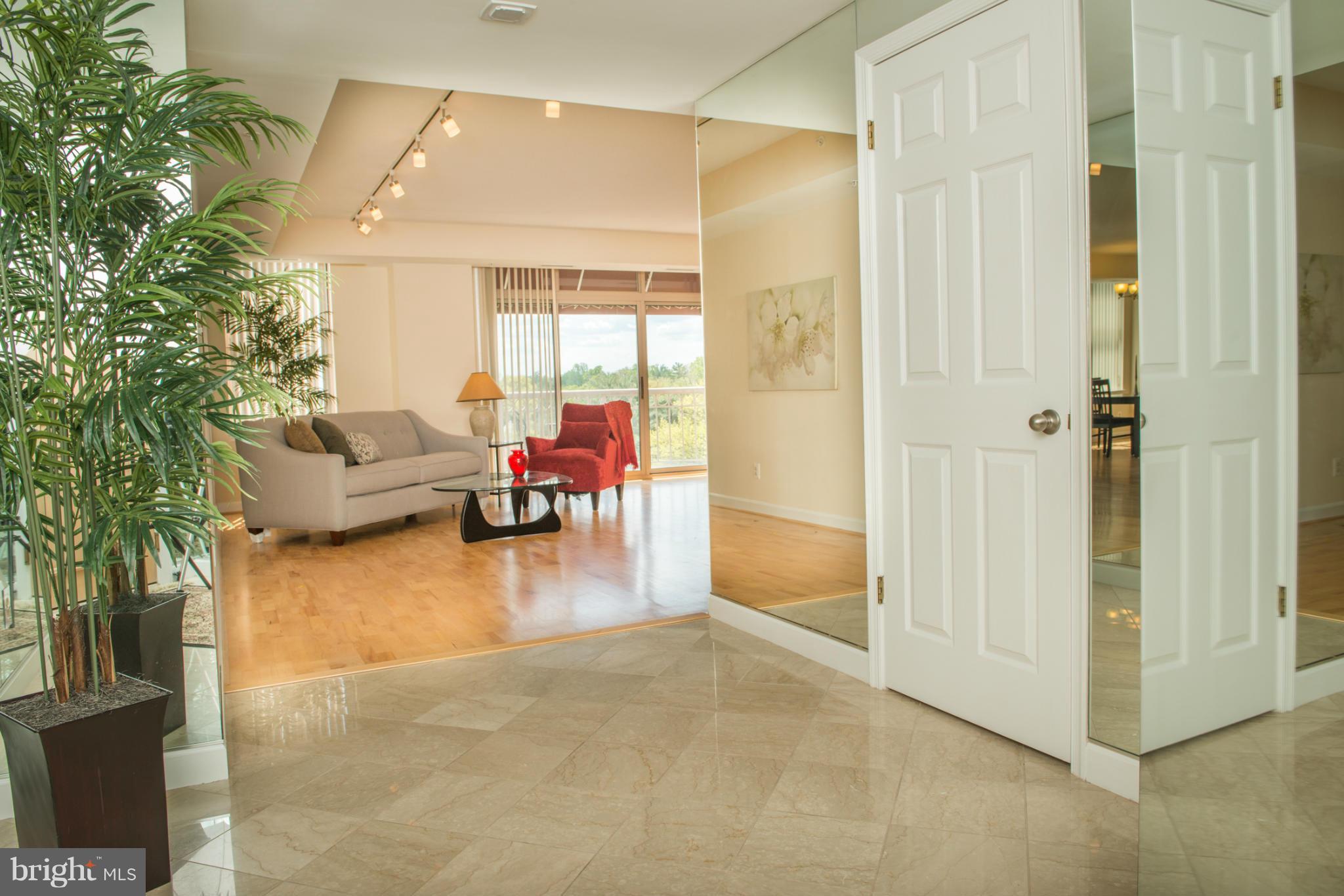 MADISON PARK CONDOMINIUMS - Residential