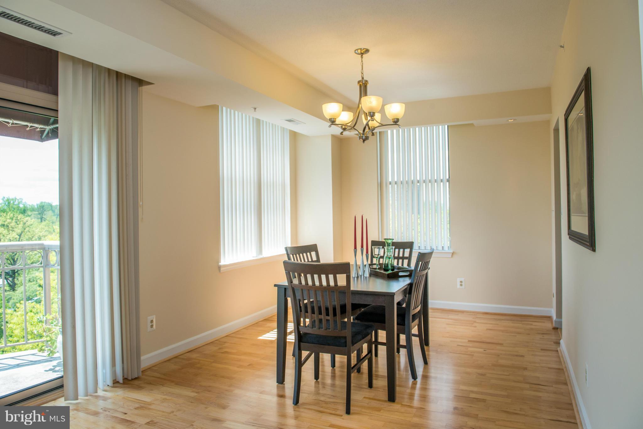 MADISON PARK CONDOMINIUMS - Residential