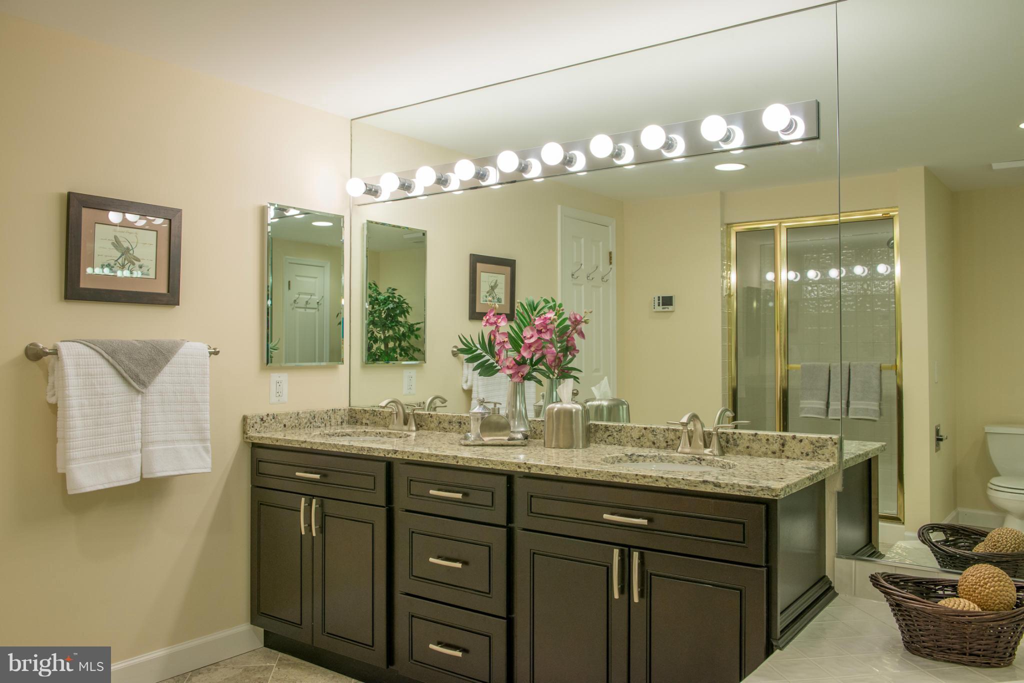 MADISON PARK CONDOMINIUMS - Residential