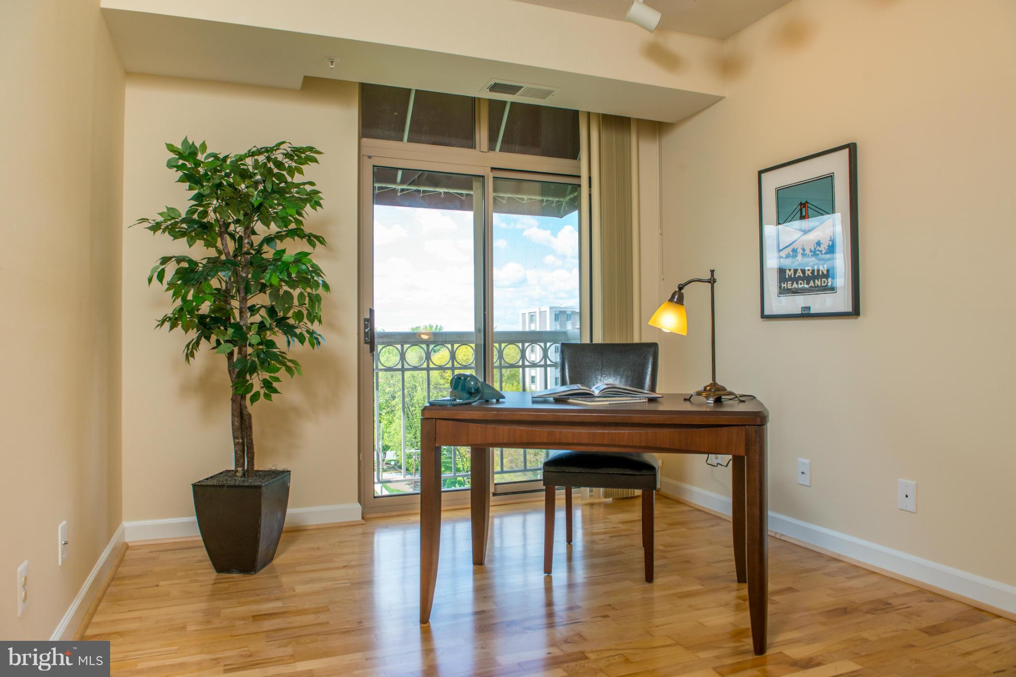 MADISON PARK CONDOMINIUMS - Residential