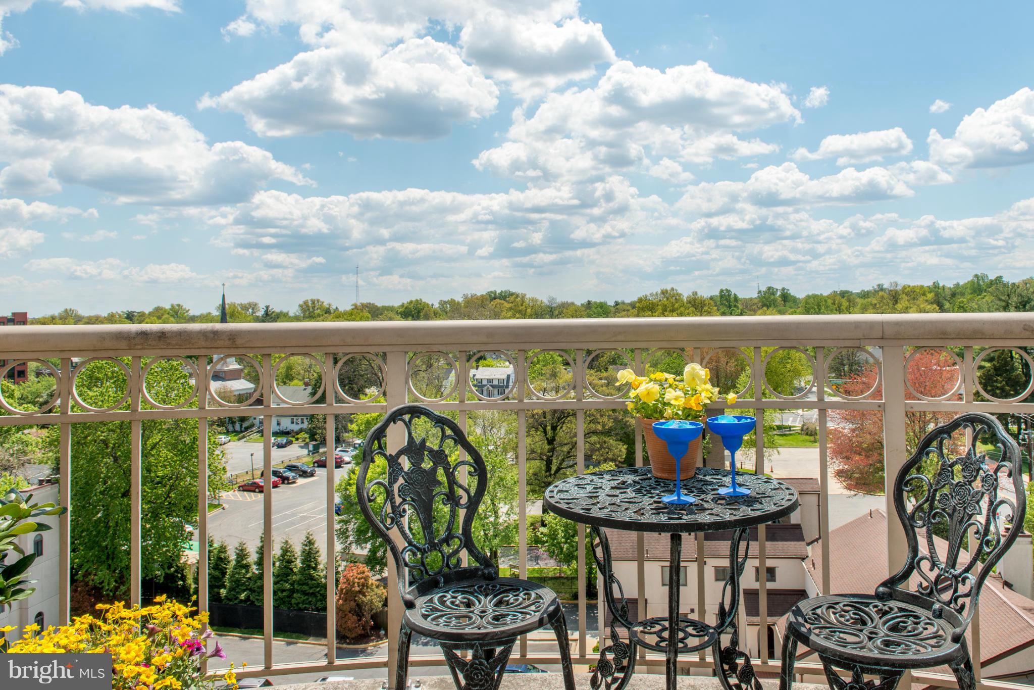 MADISON PARK CONDOMINIUMS - Residential