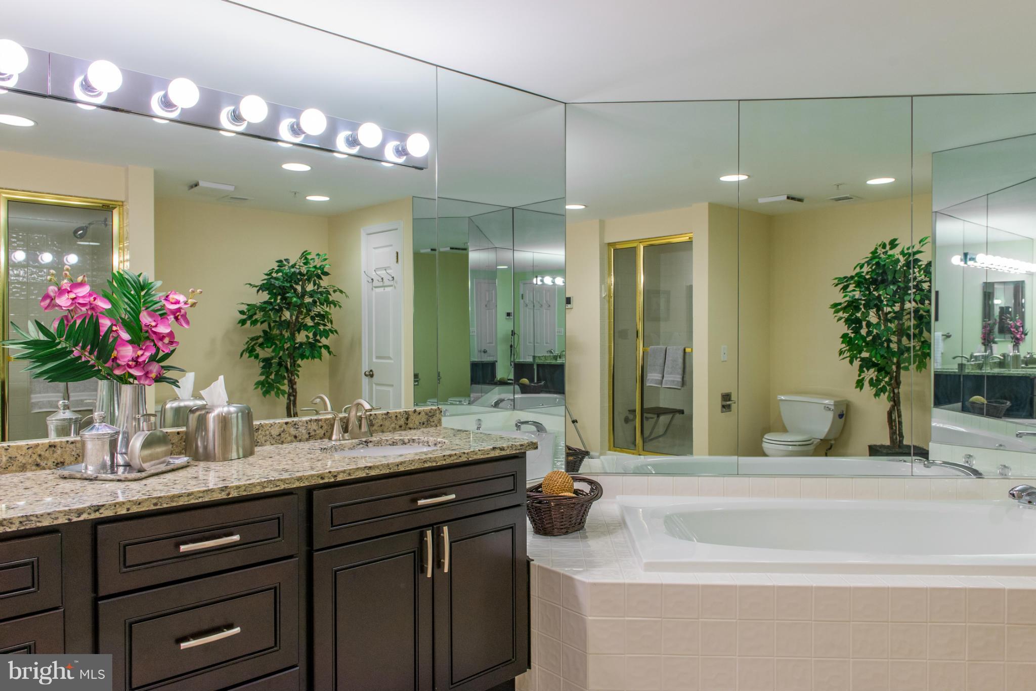 MADISON PARK CONDOMINIUMS - Residential