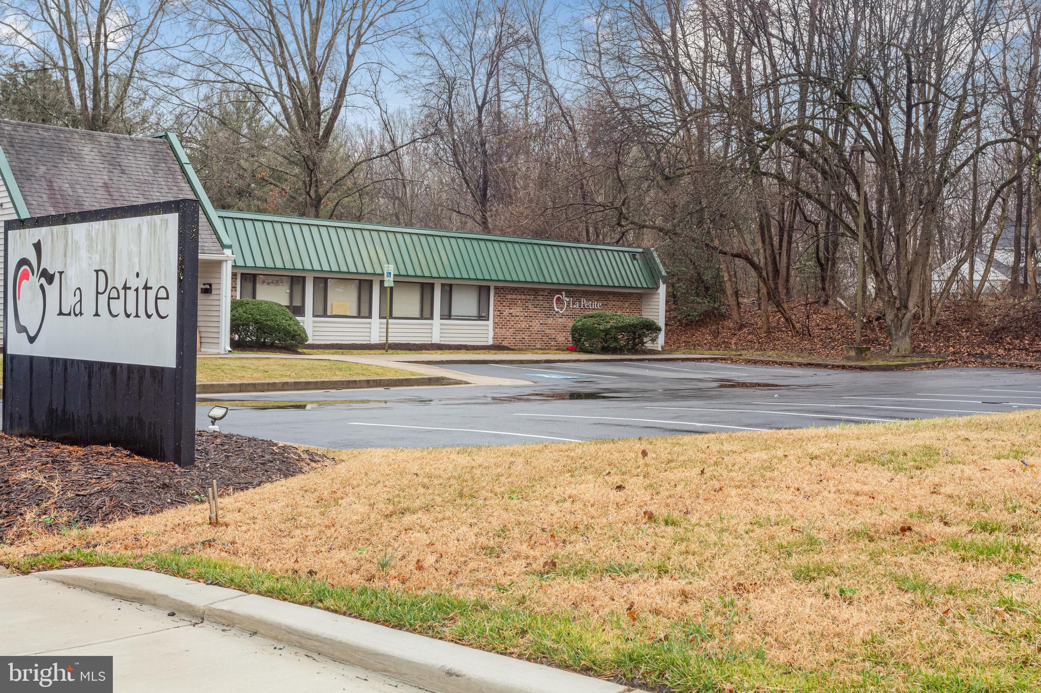 KINGS CONTRIVANCE - Residential