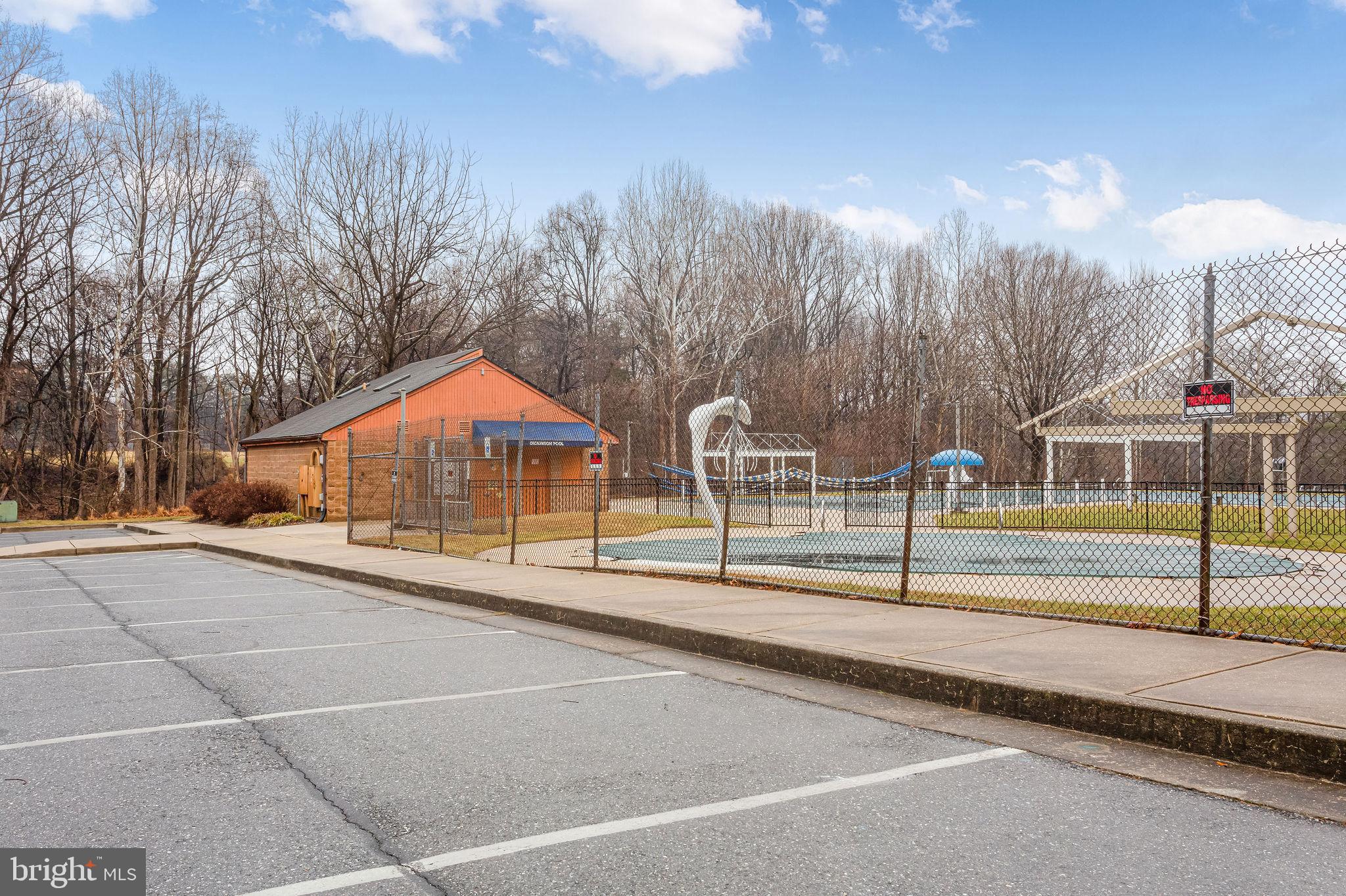 KINGS CONTRIVANCE - Residential