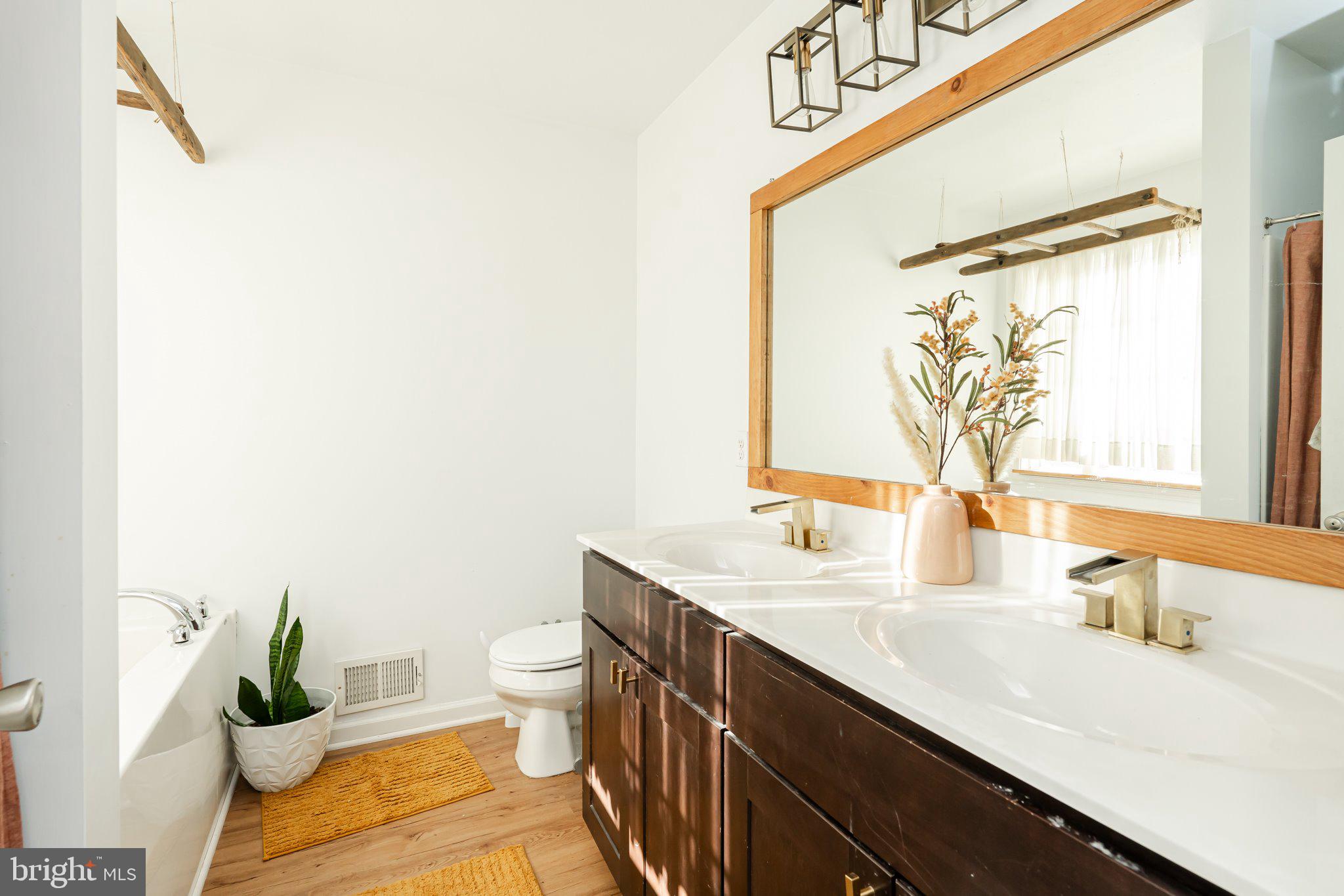 VINEYARDS - Residential