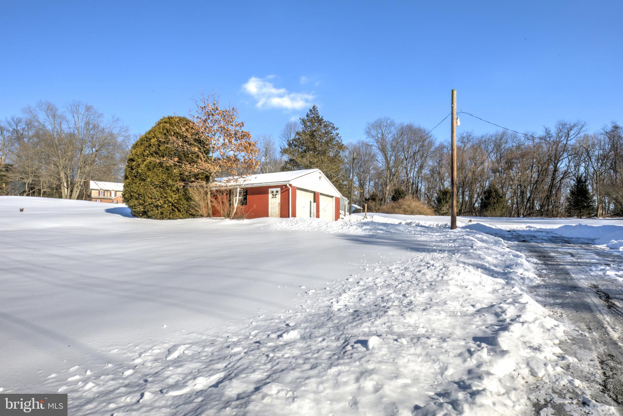 EAST FALLOWFIELD - Residential