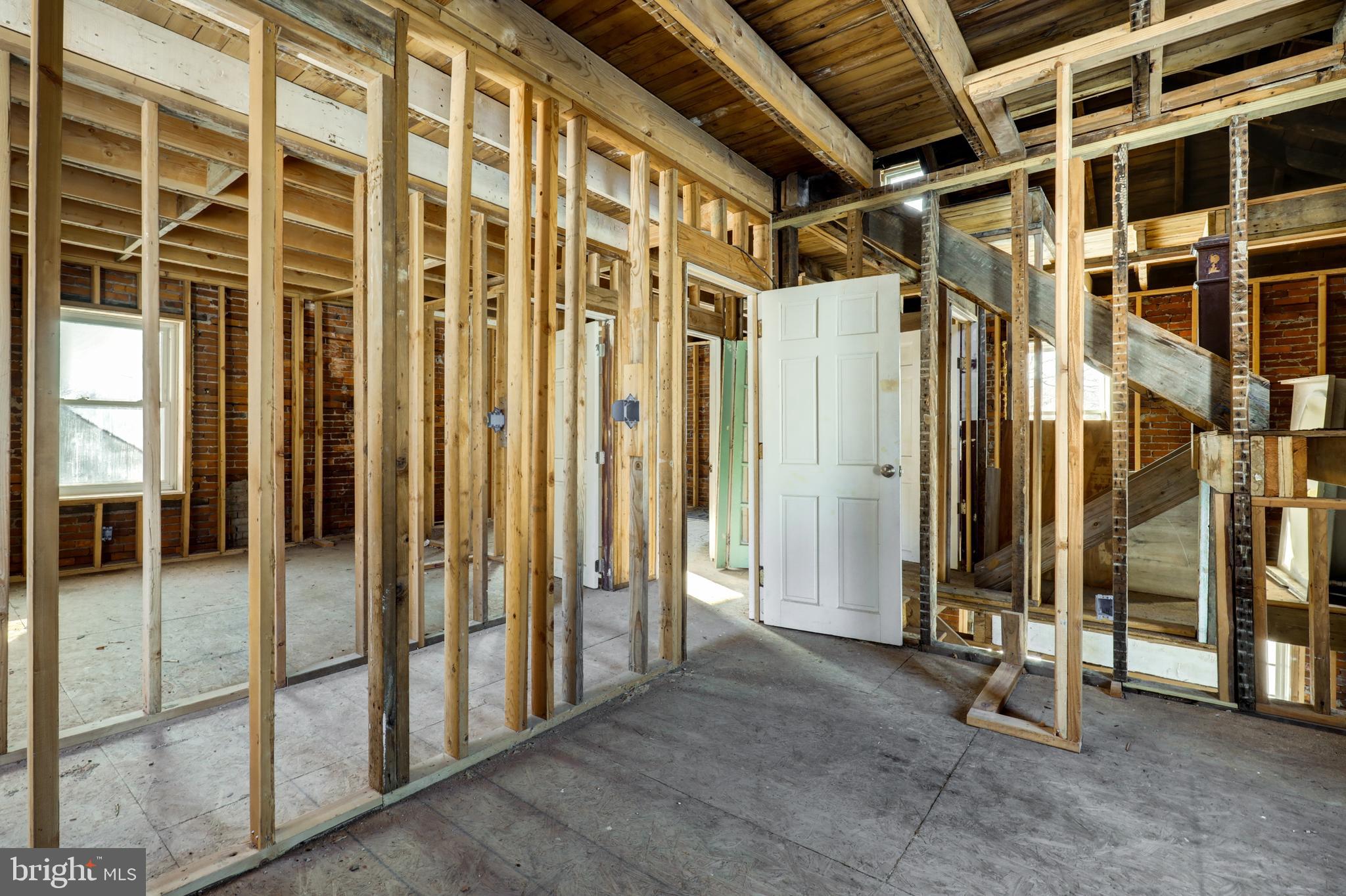 EAST FALLOWFIELD - Residential