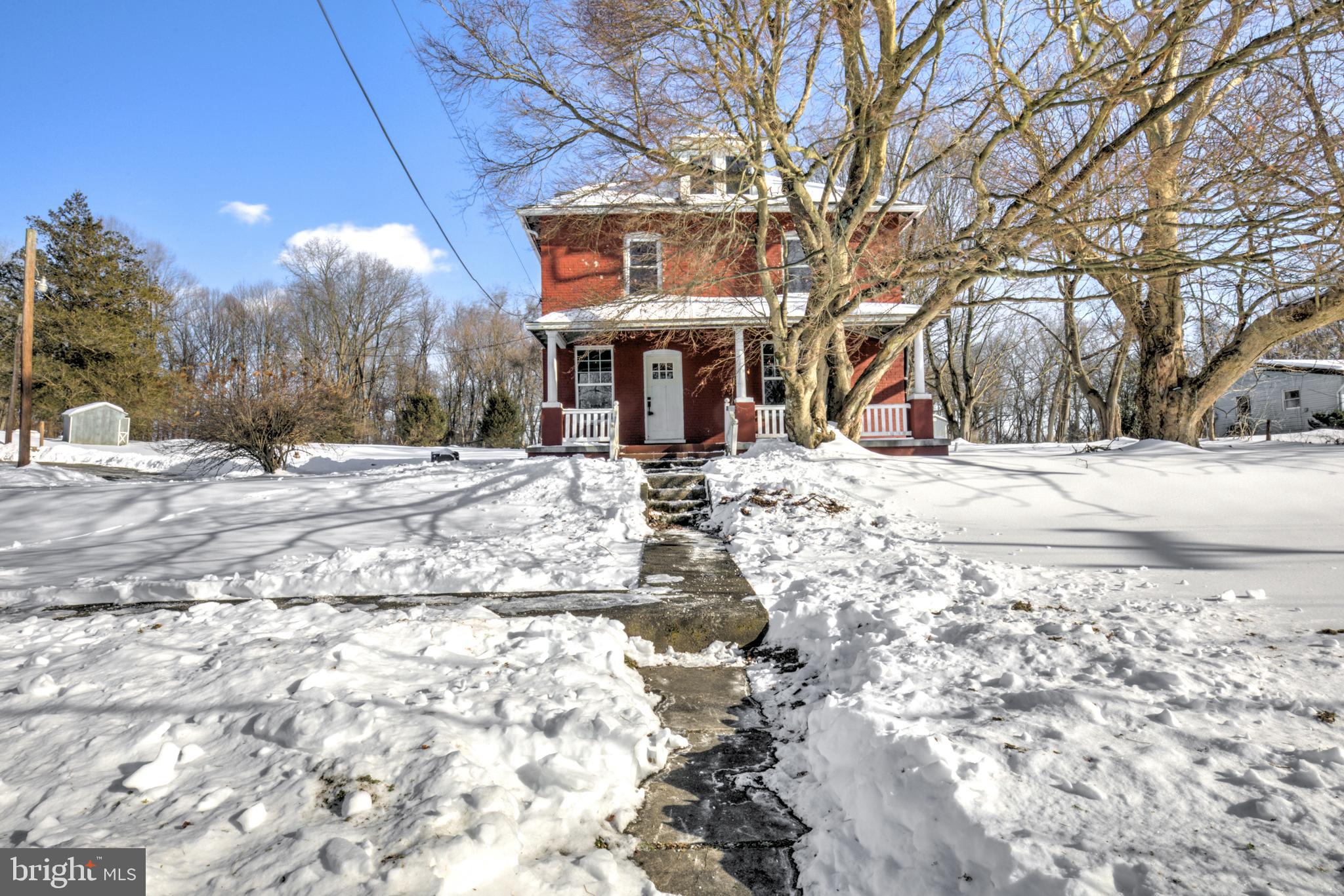 EAST FALLOWFIELD - Residential