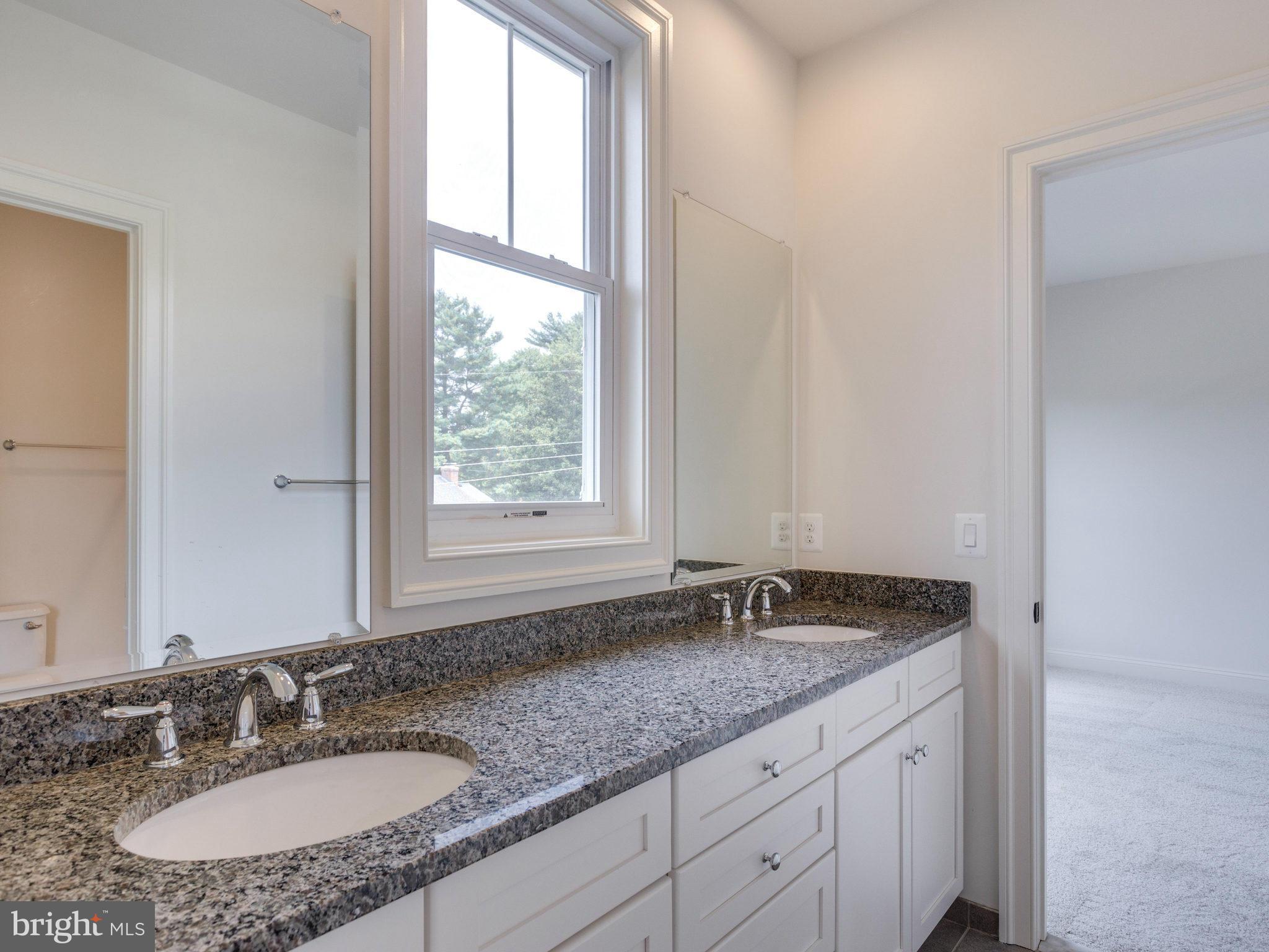 WEST LANGLEY - Residential