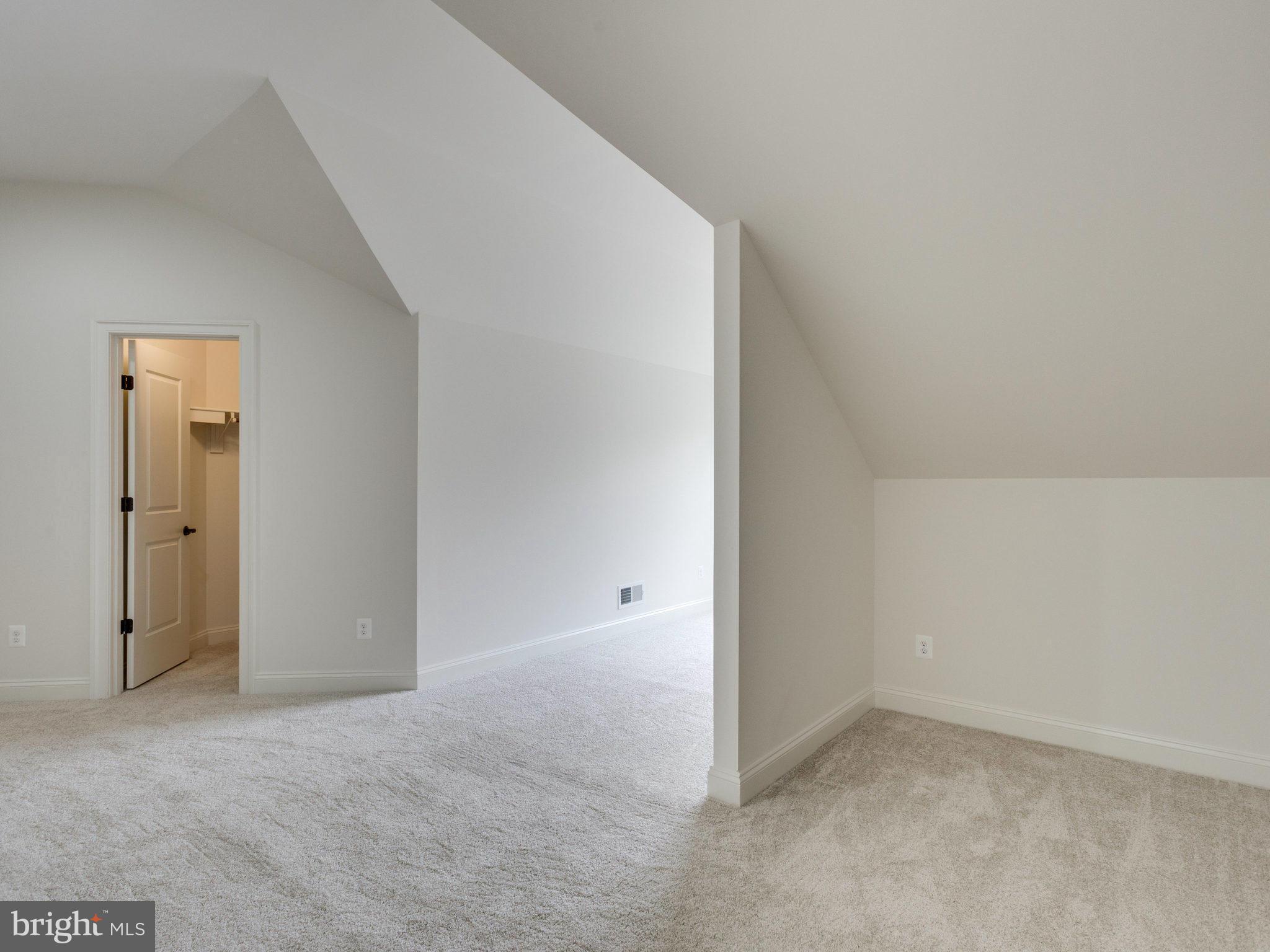 WEST LANGLEY - Residential