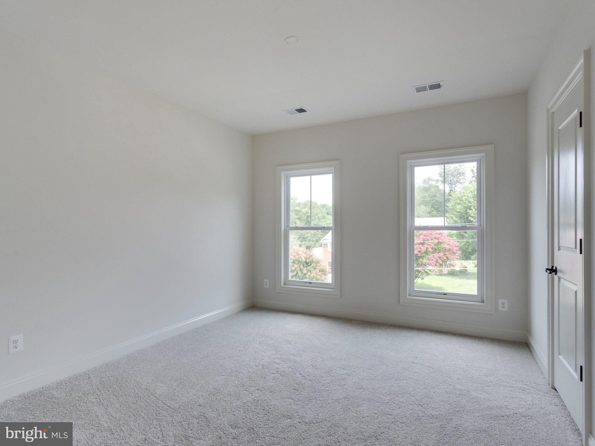 WEST LANGLEY - Residential