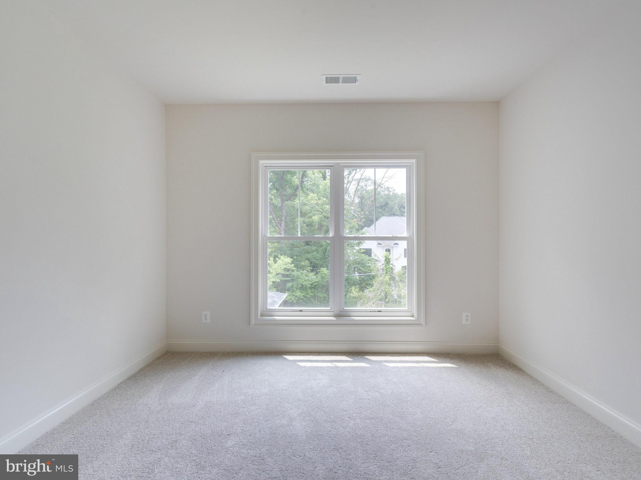 WEST LANGLEY - Residential