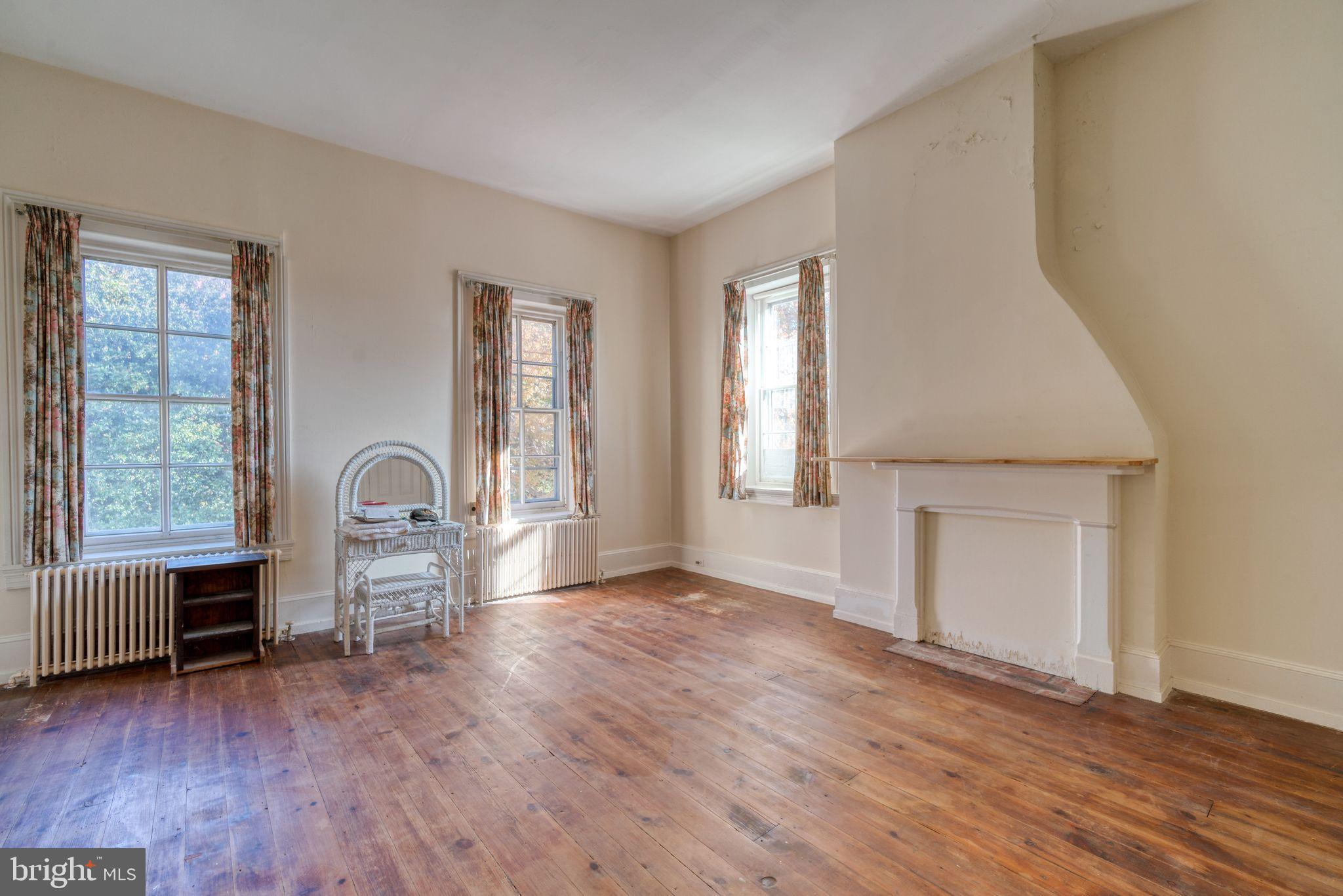 EARLEVILLE - Residential