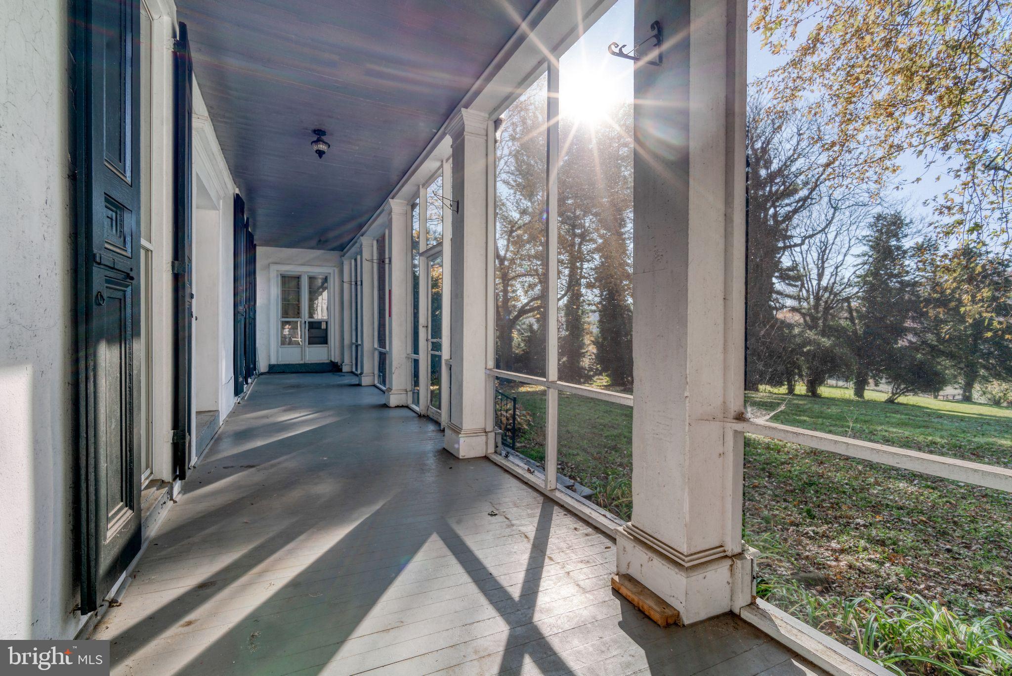 EARLEVILLE - Residential