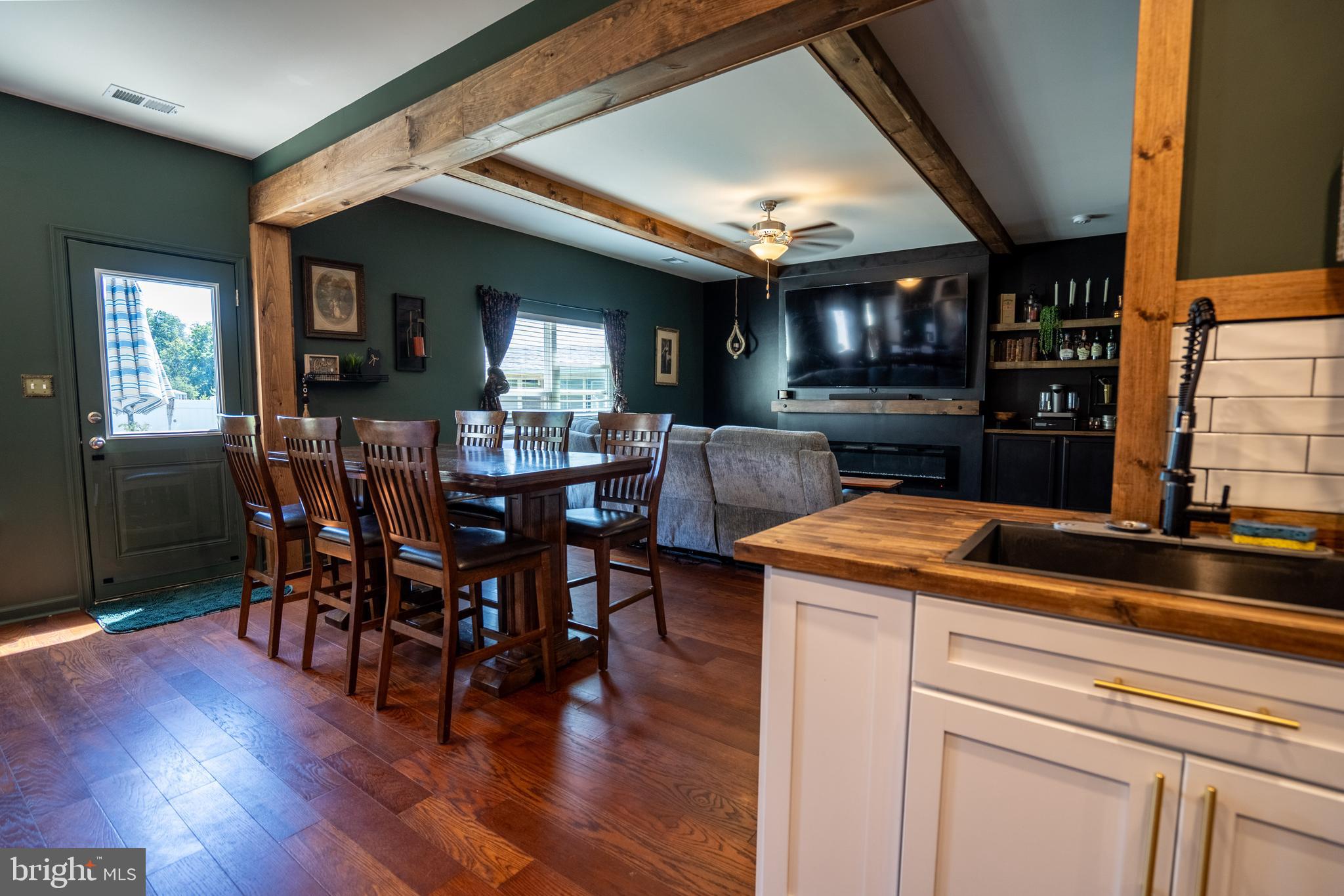BROOKFIELD - Residential