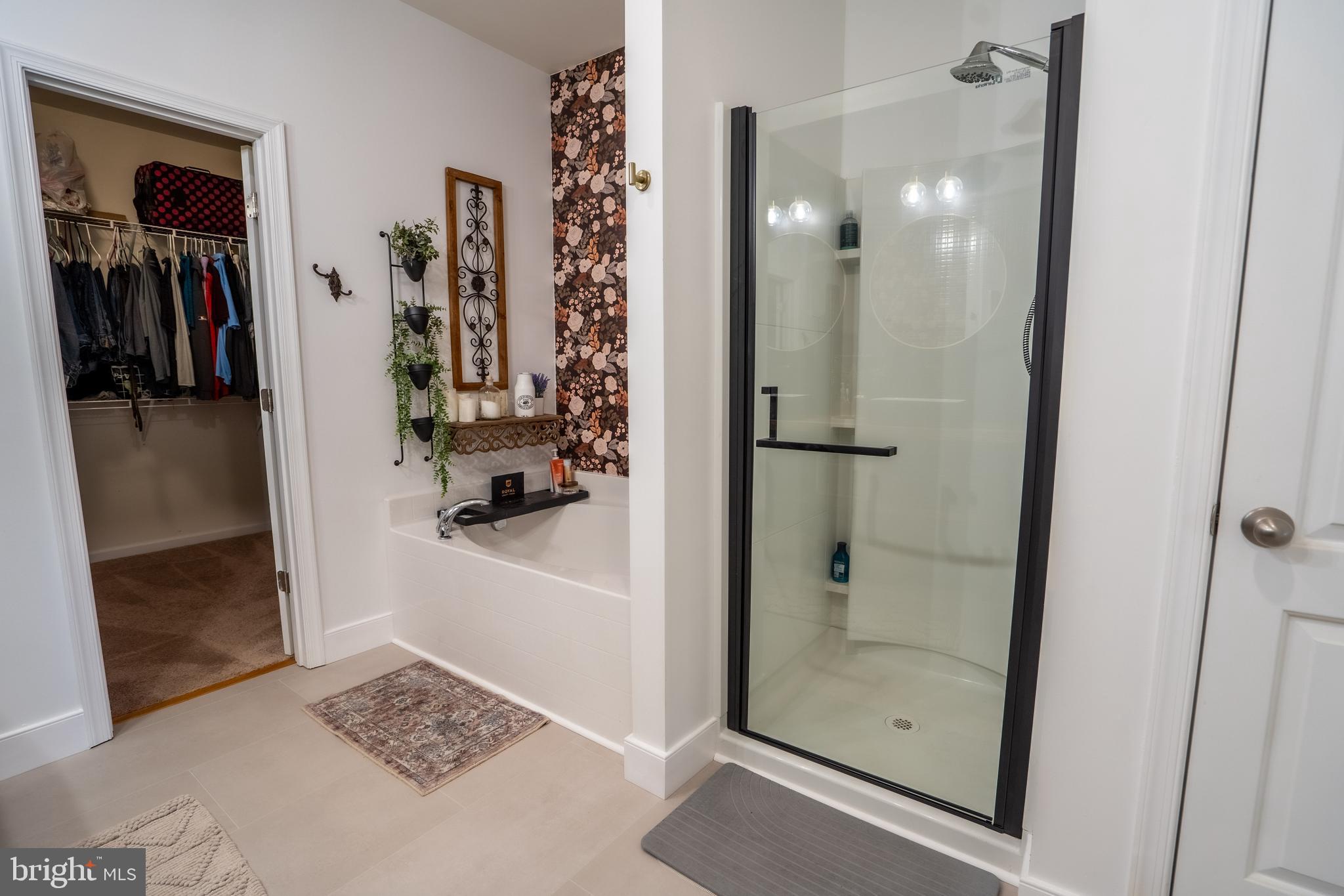 BROOKFIELD - Residential