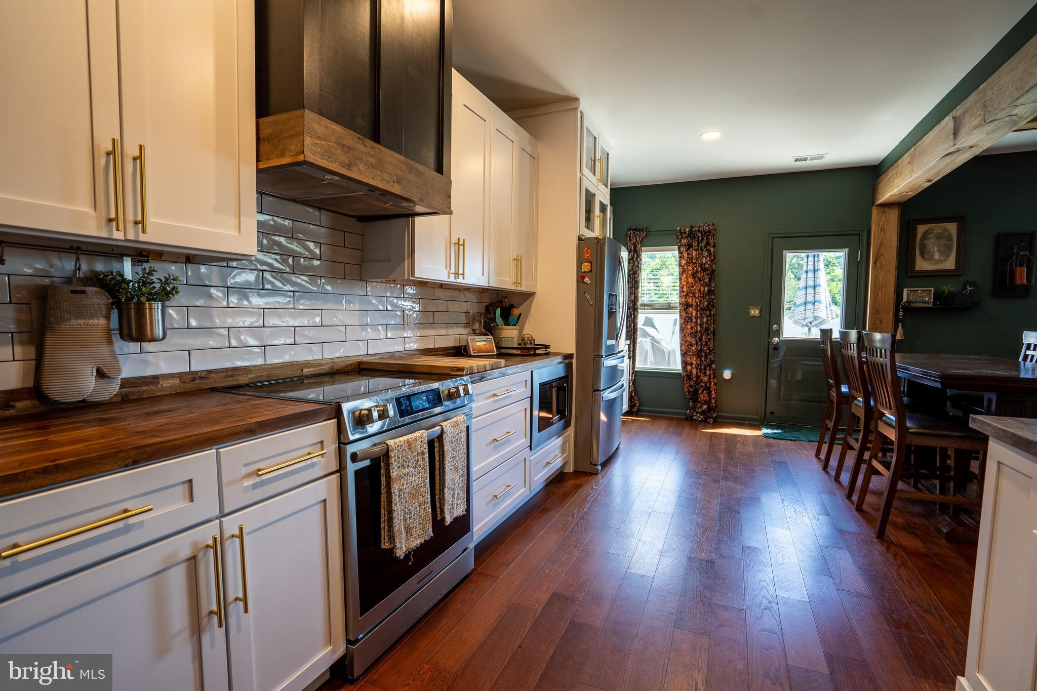 BROOKFIELD - Residential