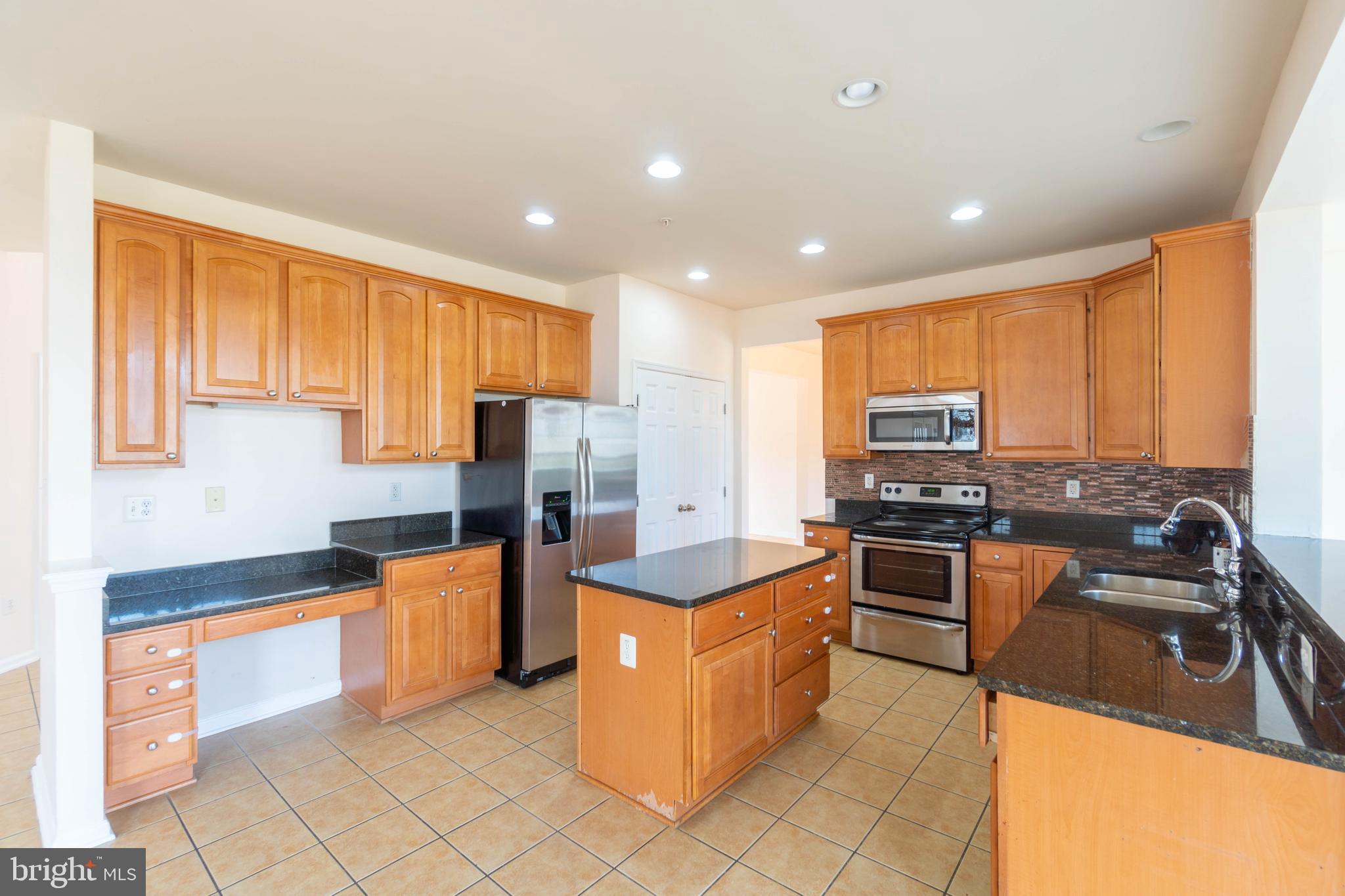 CROSS CREEK CLUB - Residential