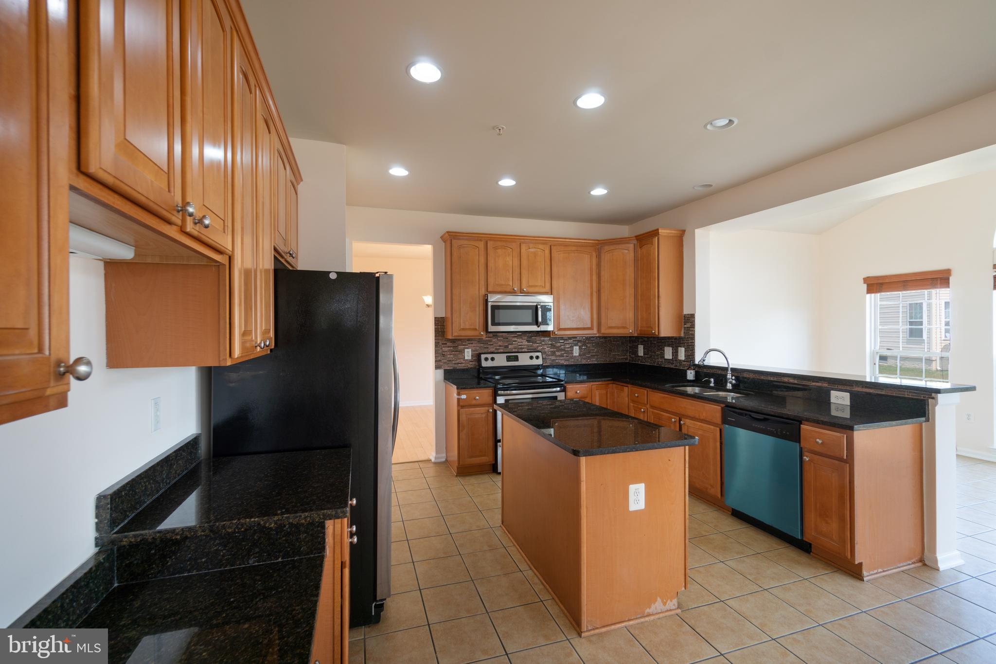 CROSS CREEK CLUB - Residential